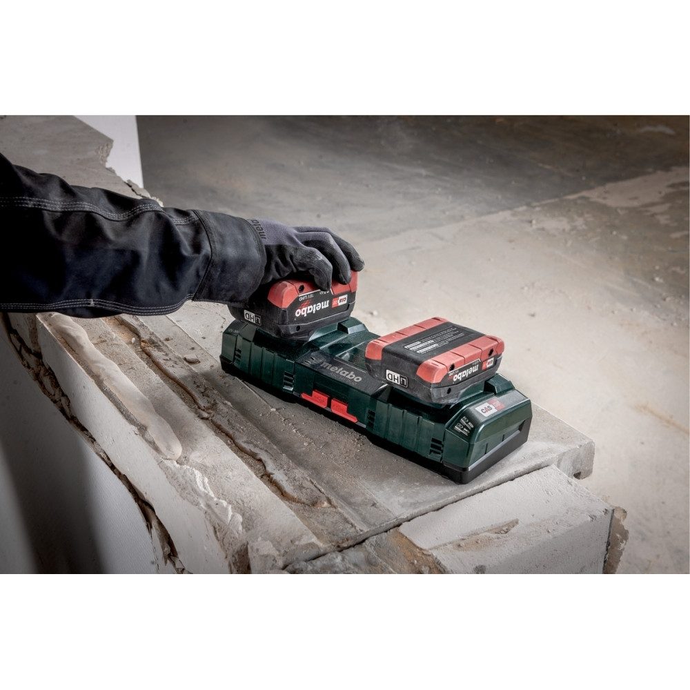 metabo Metabo ASC 145 DUO, 12-3 Akku-Ladegerät Smartphone-Ladegerät (Schnellladung in 30 Minuten, Schnellladung in 30 Minuten)
