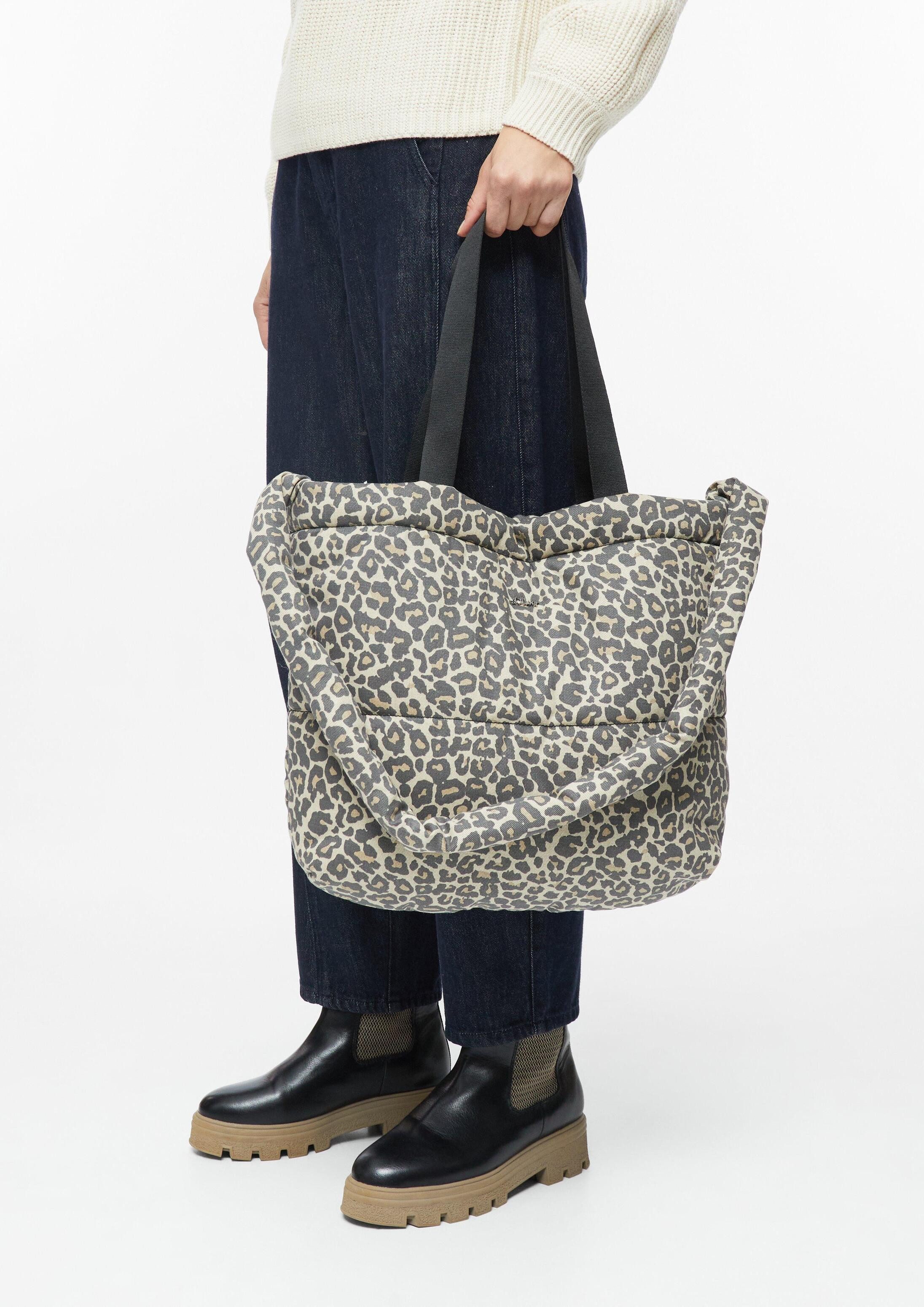 s.Oliver Schultertasche Tasche, Tasche mit Animal-Muster und Magnetverschluss