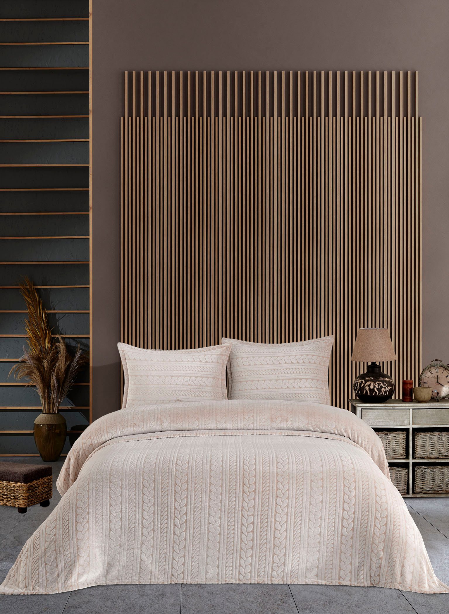 Wohndecke Kuschelige Tagesdecke Creme 260x220 cm mit 2 Kissenbezügen