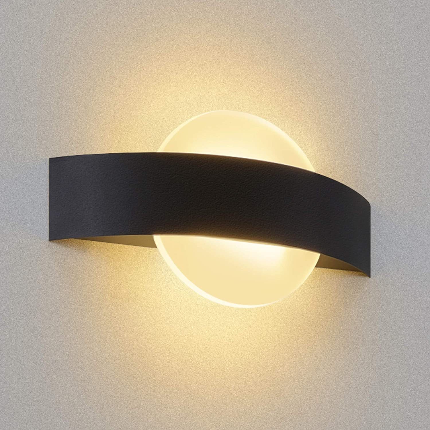 Lampada da parete led moderna in acrilico bianco e nero_voghion.com