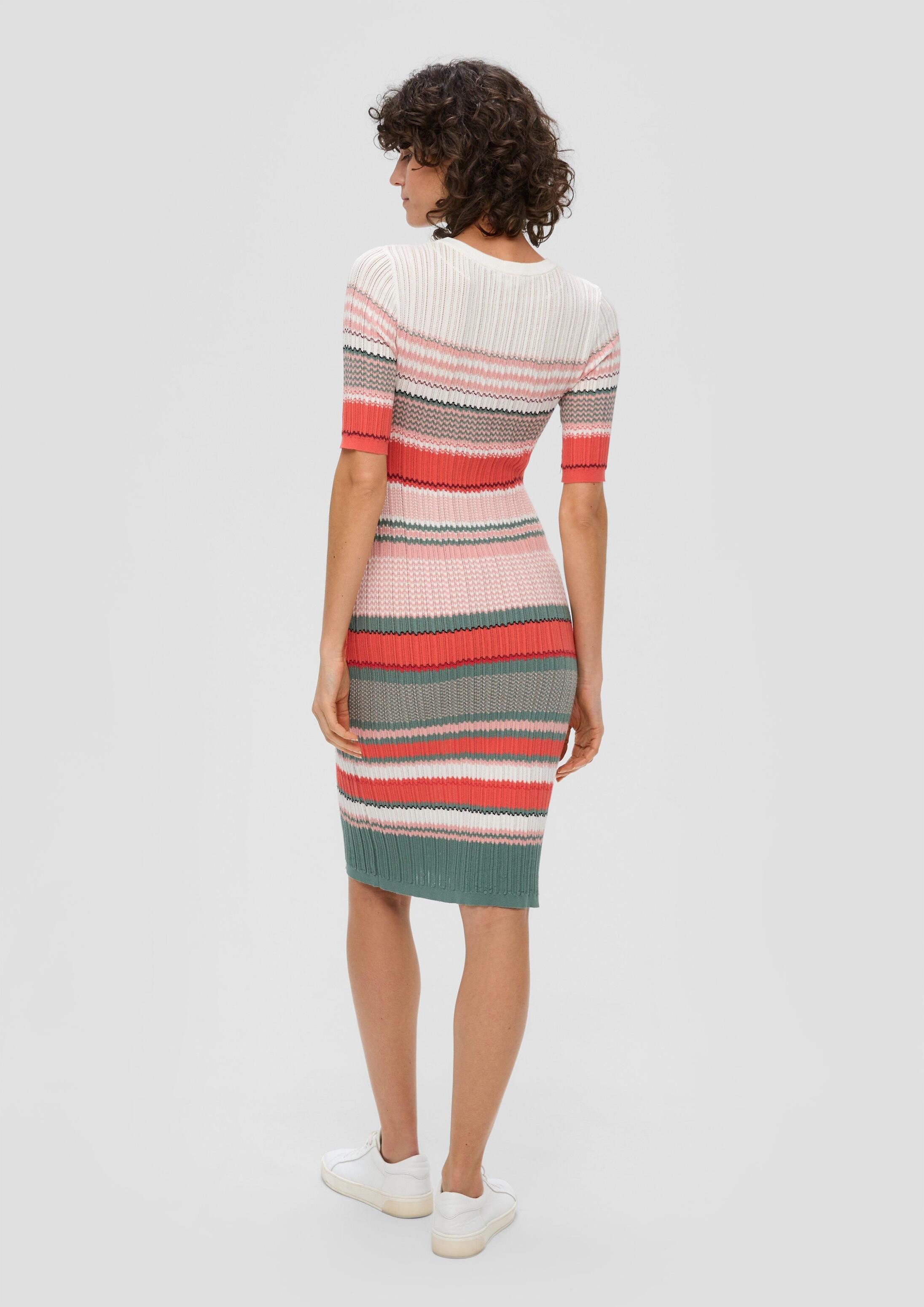 s.Oliver Minikleid Kleid Strickkleid aus Viskosestretch im Slim Fit