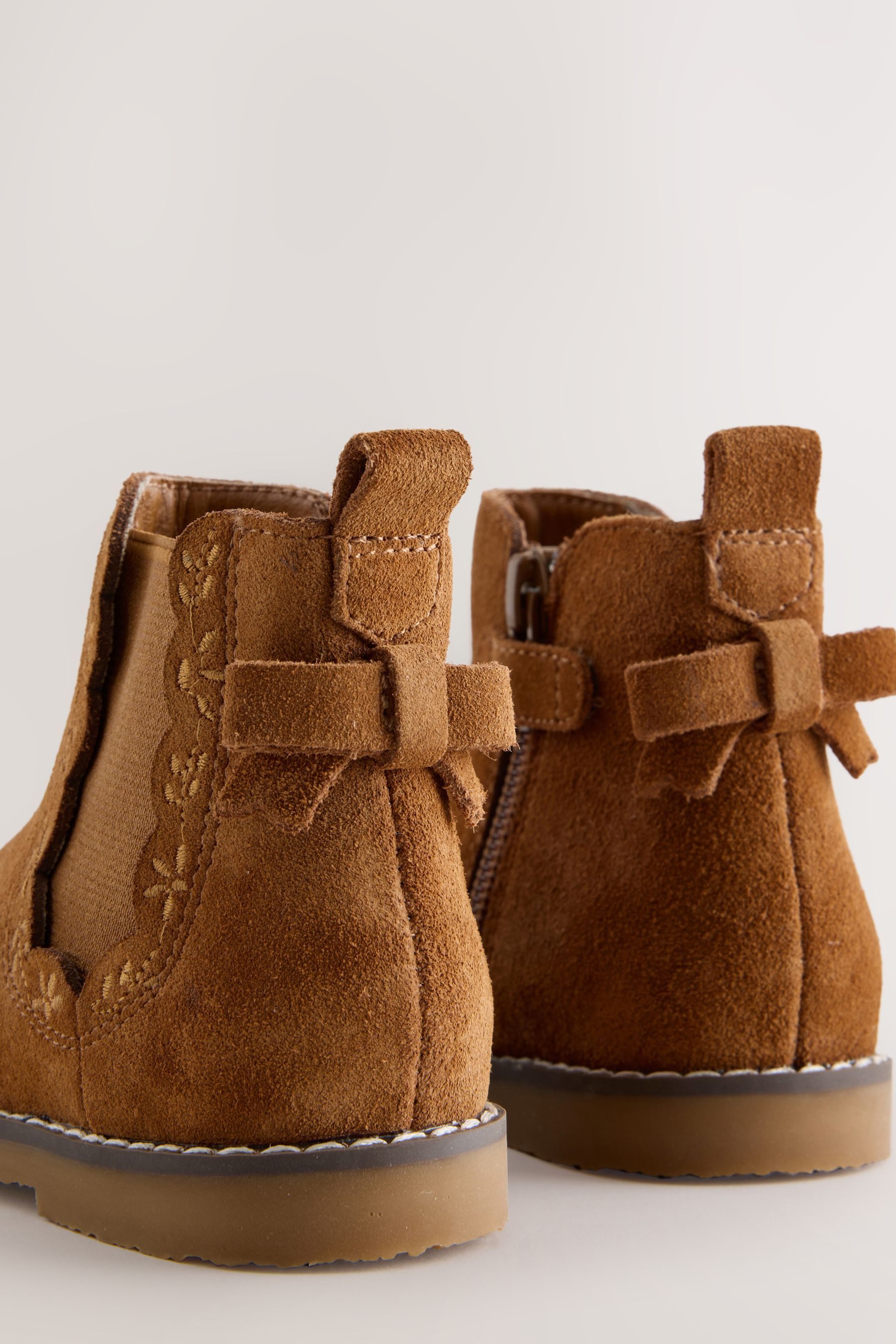 Next Chelsea-Stiefeletten mit Schleifendetail Chelseaboots (1-tlg)