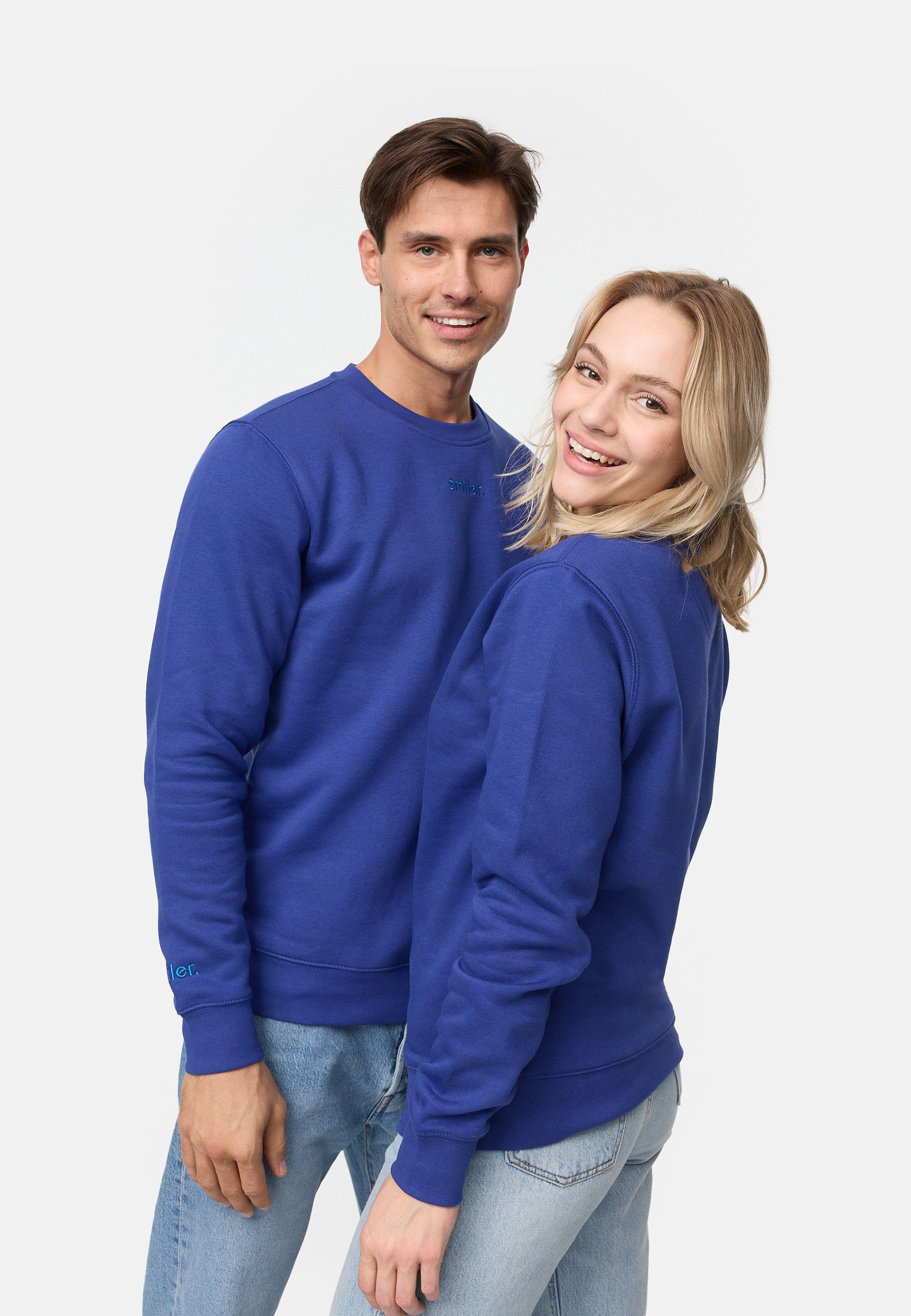 Sweatshirt blau mit dude. Label-Applikationen smiler.
