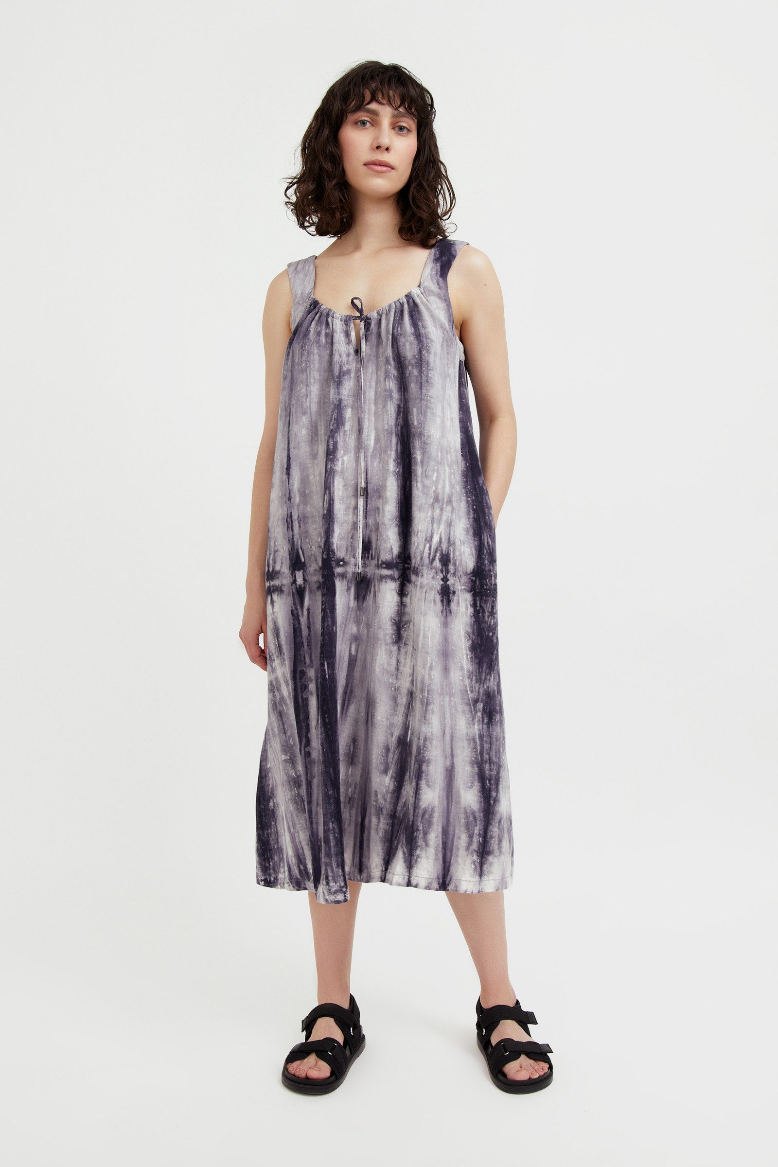Finn Flare Sommerkleid Batikzauber im auffälligen Batik-Look