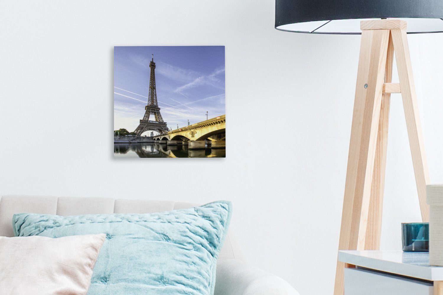 OneMillionCanvasses® Leinwandbild Schöne Brücke kurz der (1 nach Leinwand Sonnenaufgang, für und Wohnzimmer Bilder Schlafzimmer St), Eiffelturm