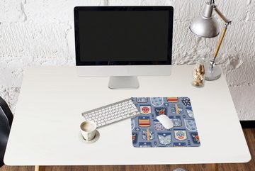 MuchoWow Gaming Mauspad Hosen - Denim - Aufnäher - Schnittmuster (1-St), Mousepad mit Rutschfester Unterseite, Gaming, 40x40 cm, XXL, Großes