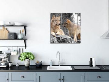 Pixxprint Glasbild Wölfe im Wald, Wölfe im Wald (1 St), Glasbild aus Echtglas, inkl. Aufhängungen und Abstandshalter