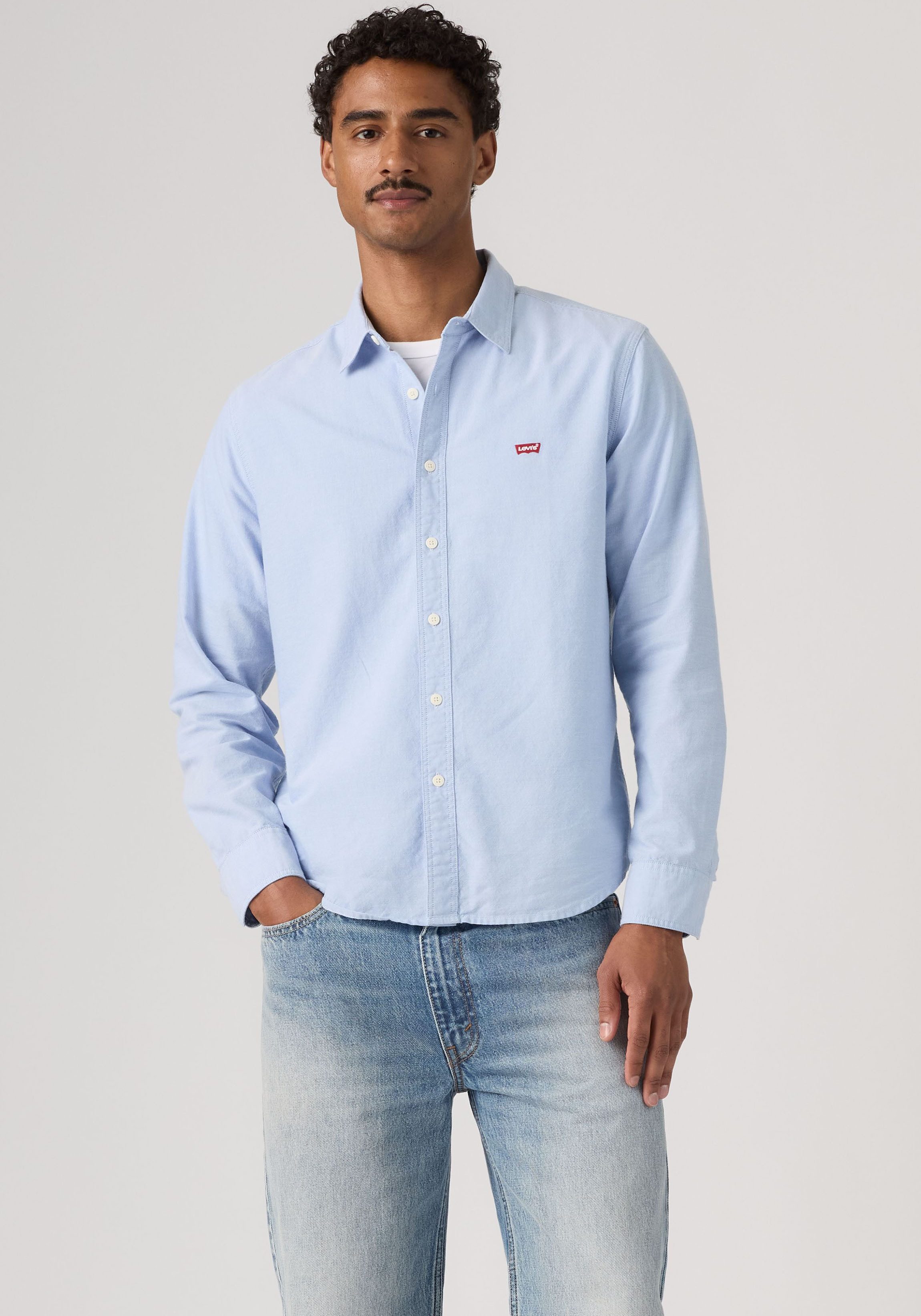 Levi's® Langarmhemd CLS BATTERY HM SHIRT - STANDARD mit abgerundetem Saum