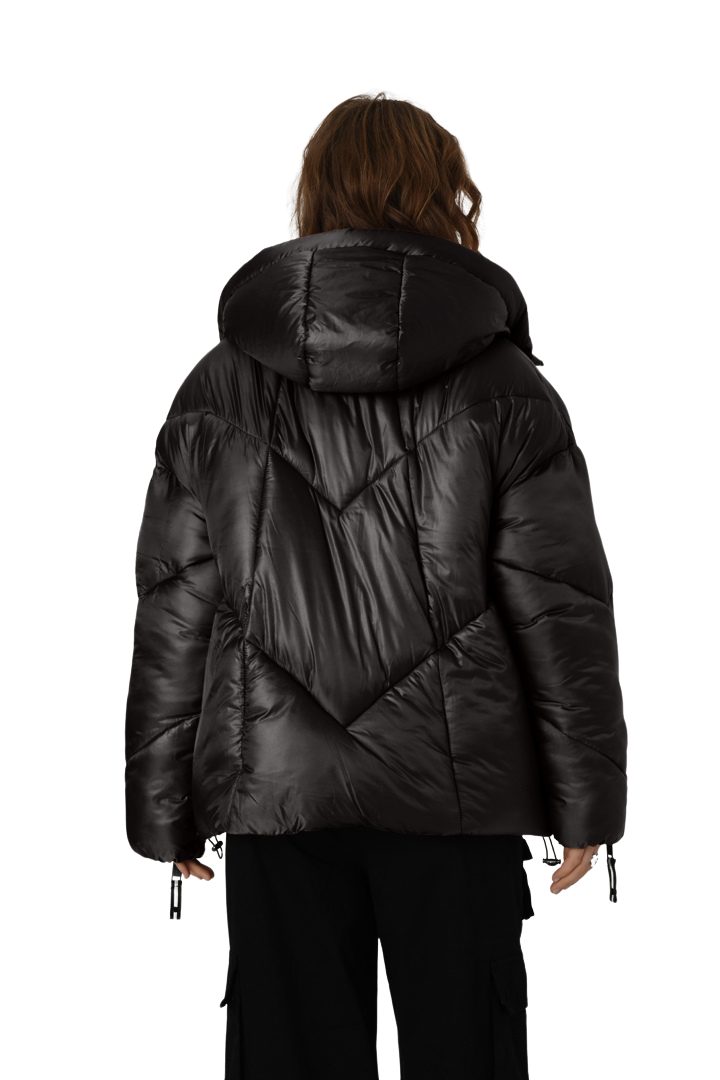 Shorai Steppjacke Oversize Kurzjacke kuschlig weich gefüttert, Reißverschlüsse am Ärmel, gefütterte Kapuze