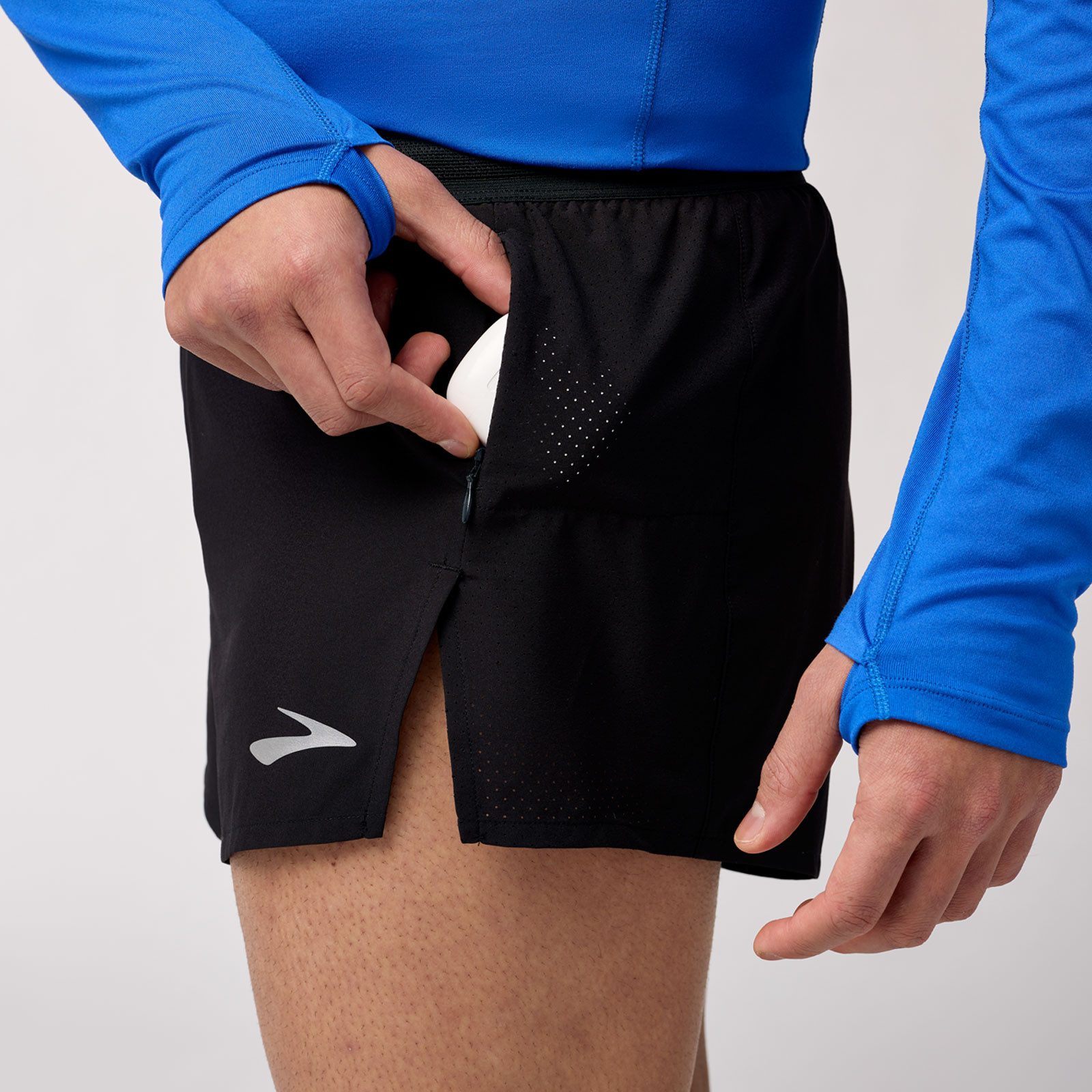 Brooks Laufshorts Breakaway 3" Short Men 211536-001 Bewegungsfreiheit und Komfort