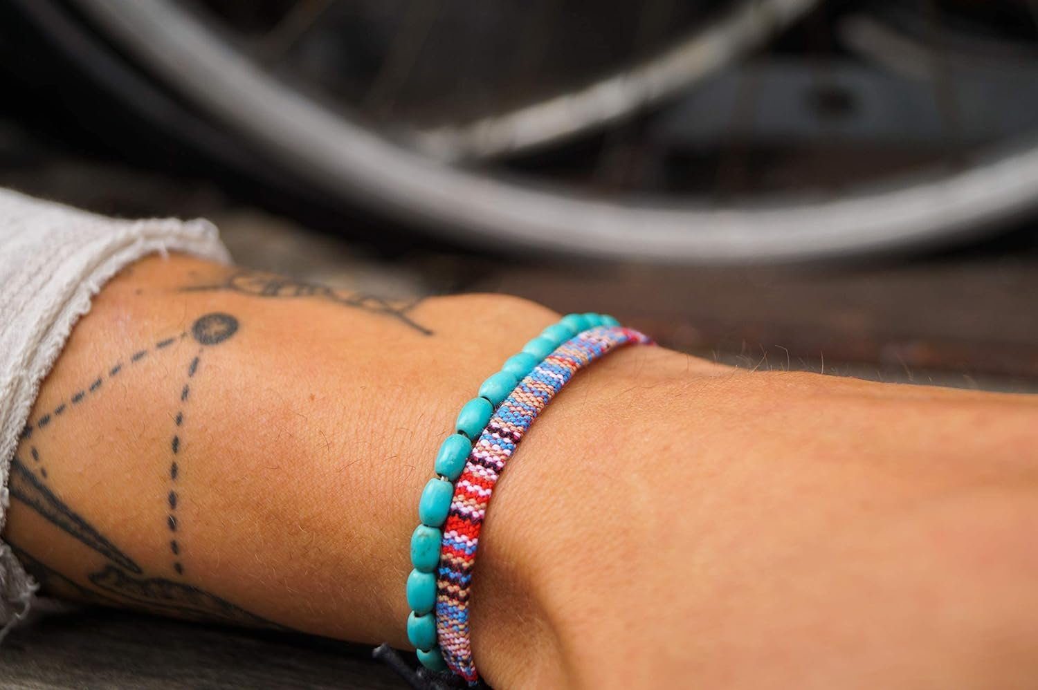Made by Nami Armband Set 2x Surfer Armband Damen & Herren Perlenarmband Freundschaftsarmbänder (Set, 2), Surfer Schmuck Boho Armband Sommer Hippie Style
