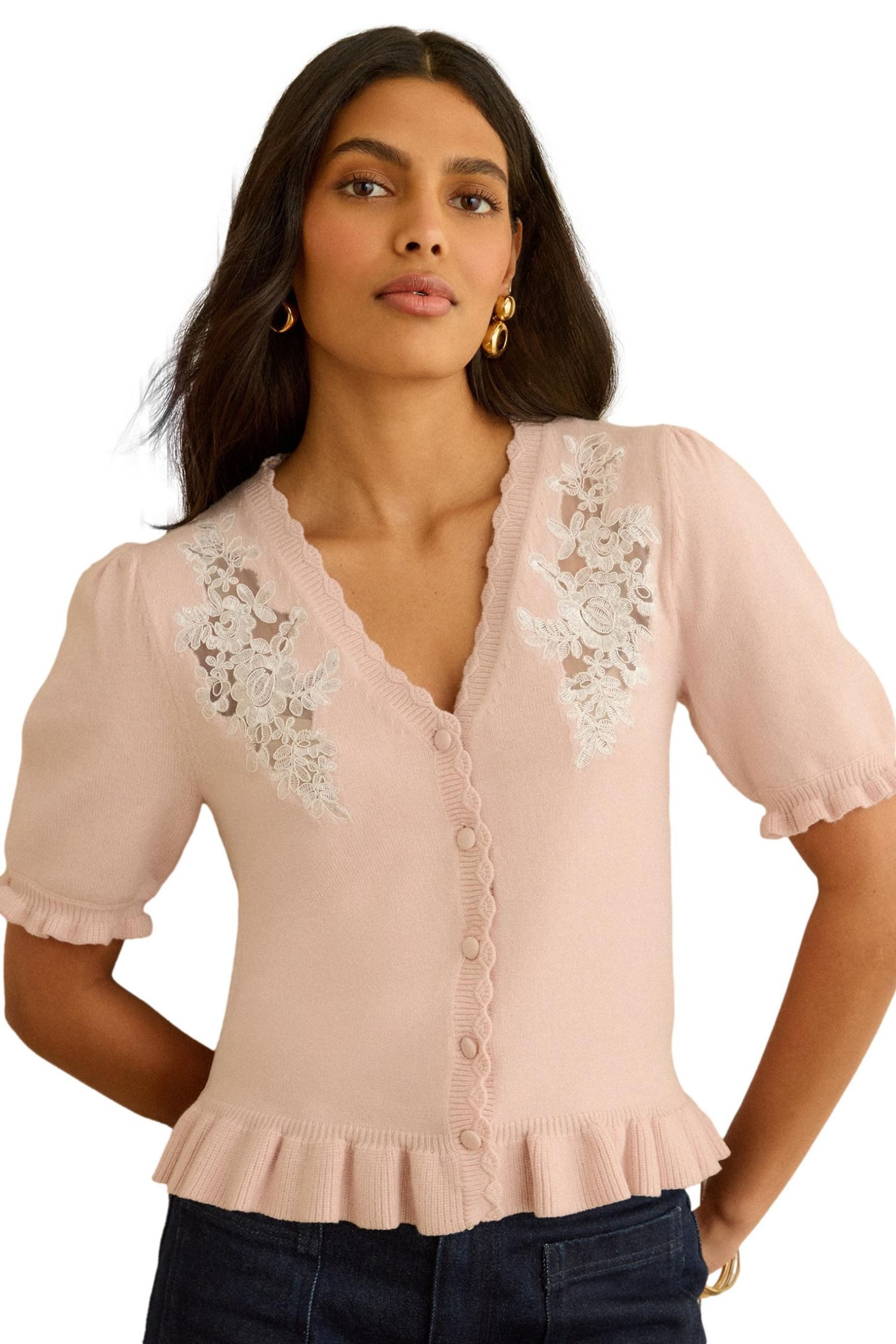 Love & Roses Strickjacke Love & Roses Strickjacke mit Spitzendetail (1-tlg) günstig online kaufen