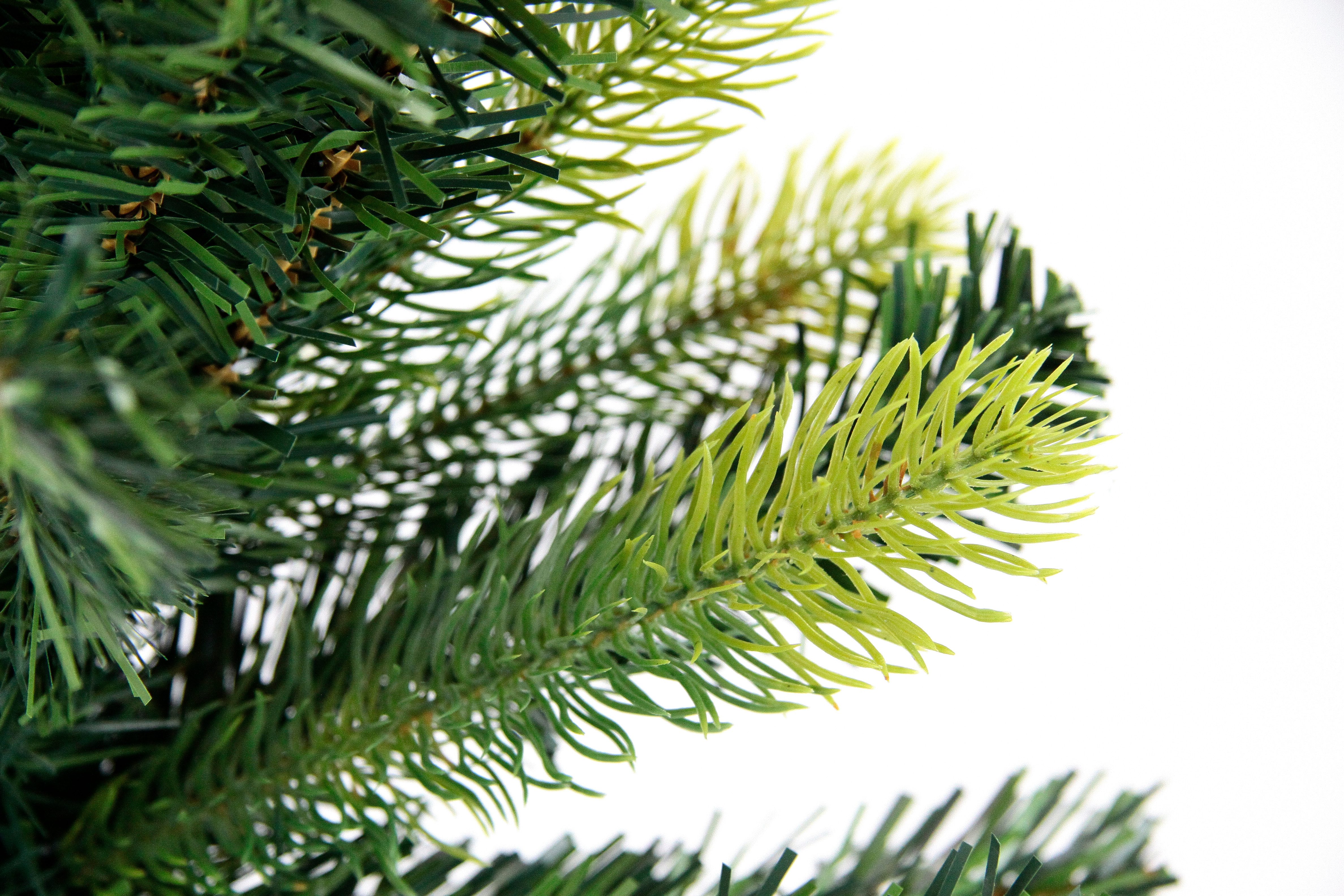 I.GE.A. Künstlicher Weihnachtsbaum LED-Tannenbaum, Mini Christbaum Weichnadel Kunsttanne Dekobaum Weihnachtsdeko Tanne – Bild 4 von 4