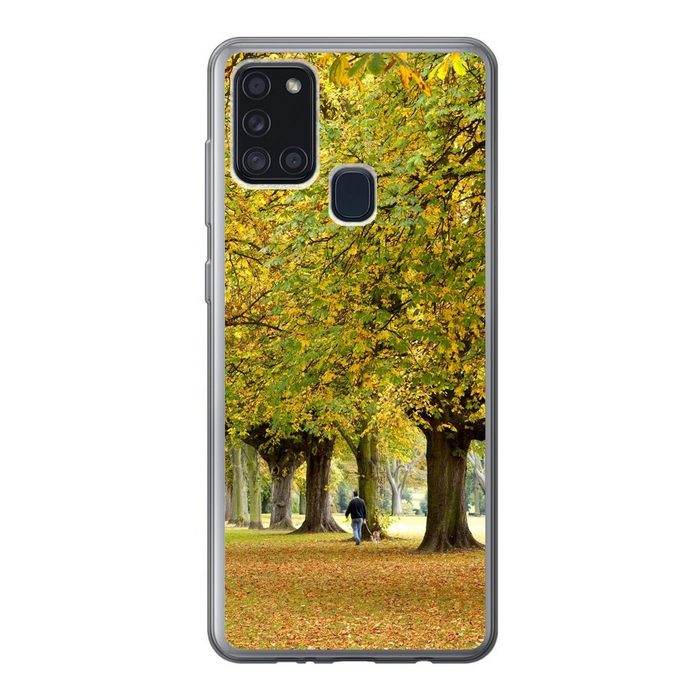 MuchoWow Handyhülle Kastanienbäume in einer Reihe in Northampton England Handyhülle Samsung Galaxy A21s Smartphone-Bumper Print Handy