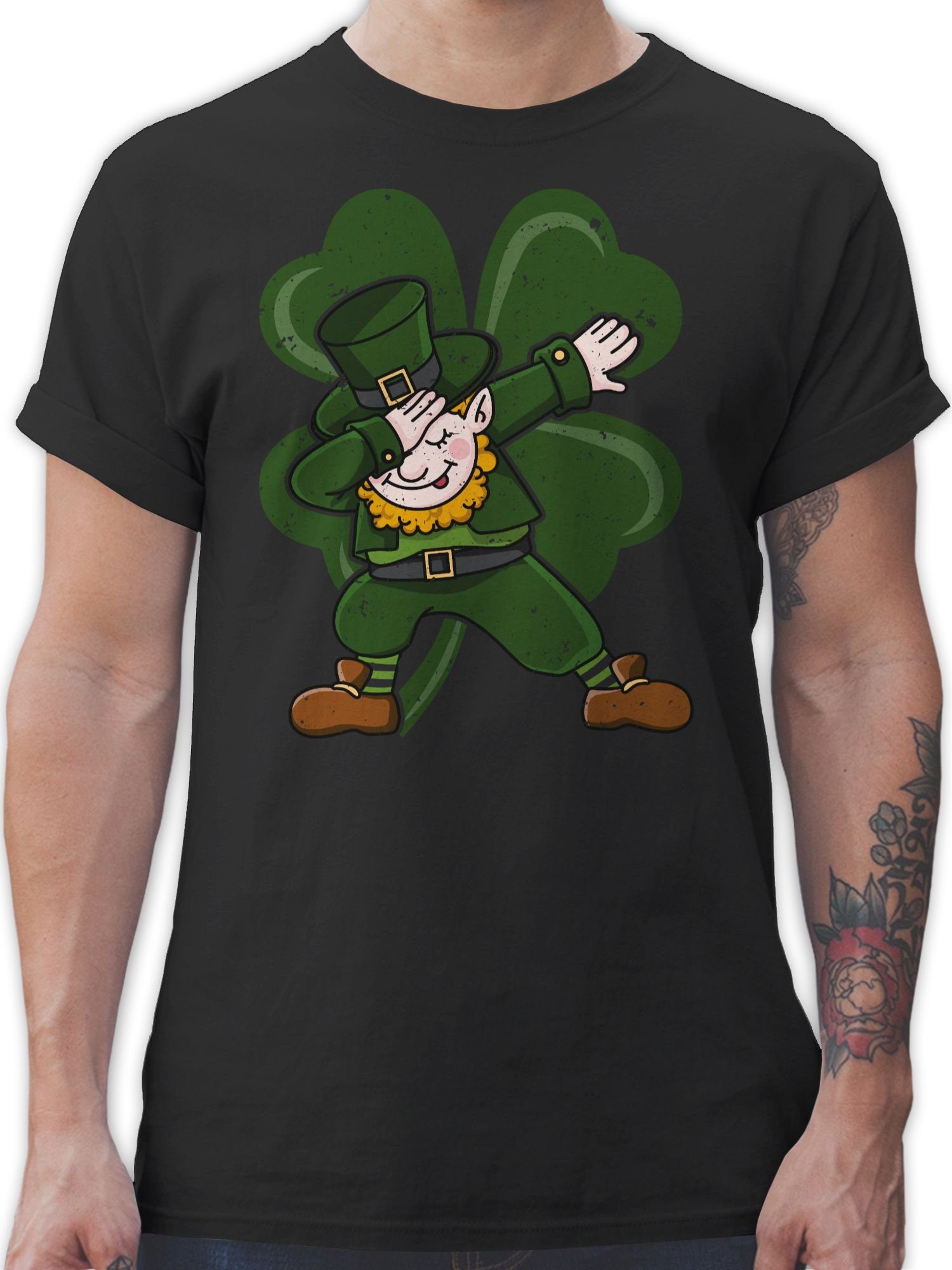 Shirtracer T-Shirt Dabbing Leprechaun mit Kleeblatt St. Patricks Day 01 Schwarz