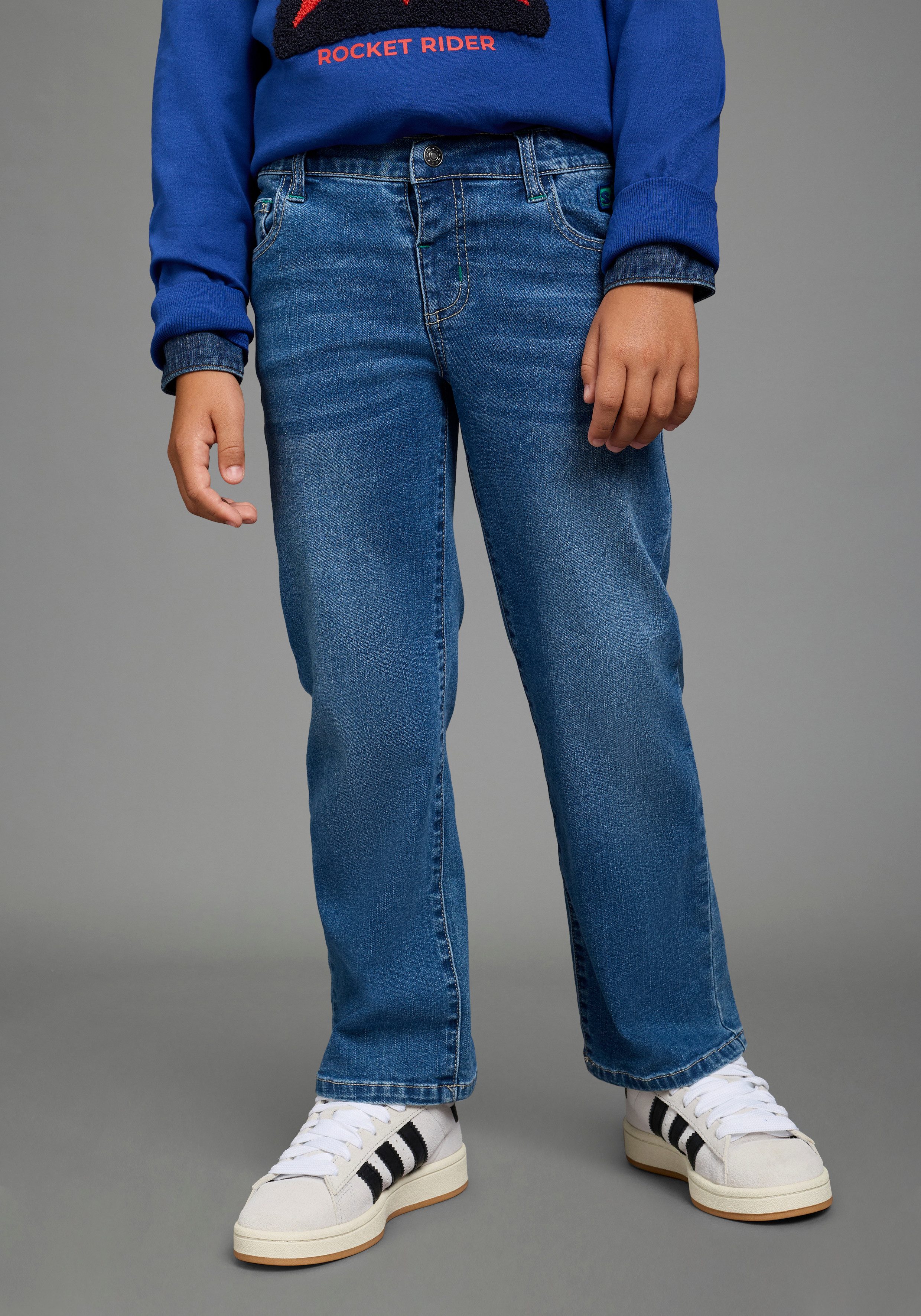 Scout Straight-Jeans Gerade Schlupf-Stretchjeans - NEU von SCOUT Stretch-Jeans, straight fit, mit mehreren Taschen inklusive Coinpocket