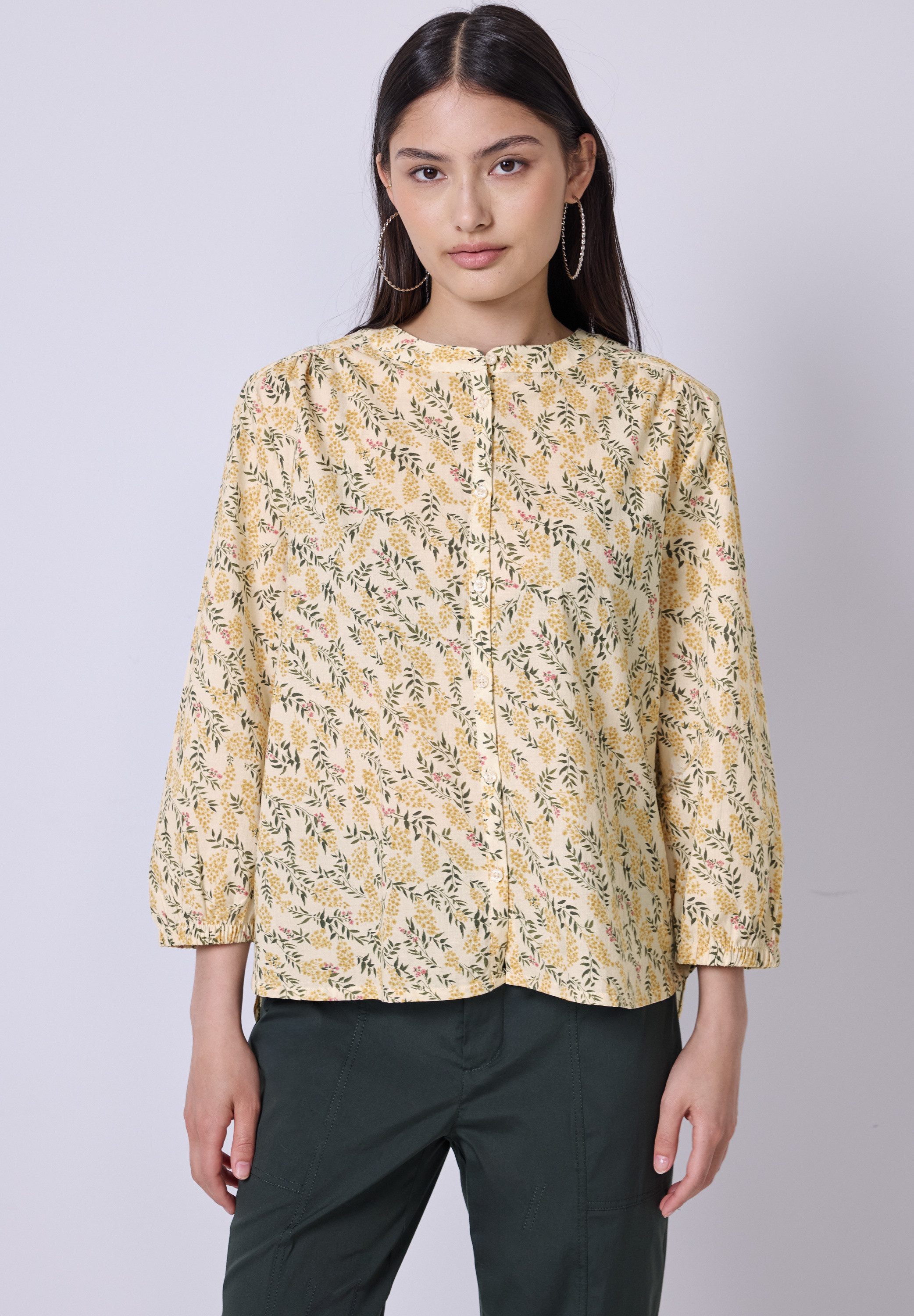 Klassische Bluse
