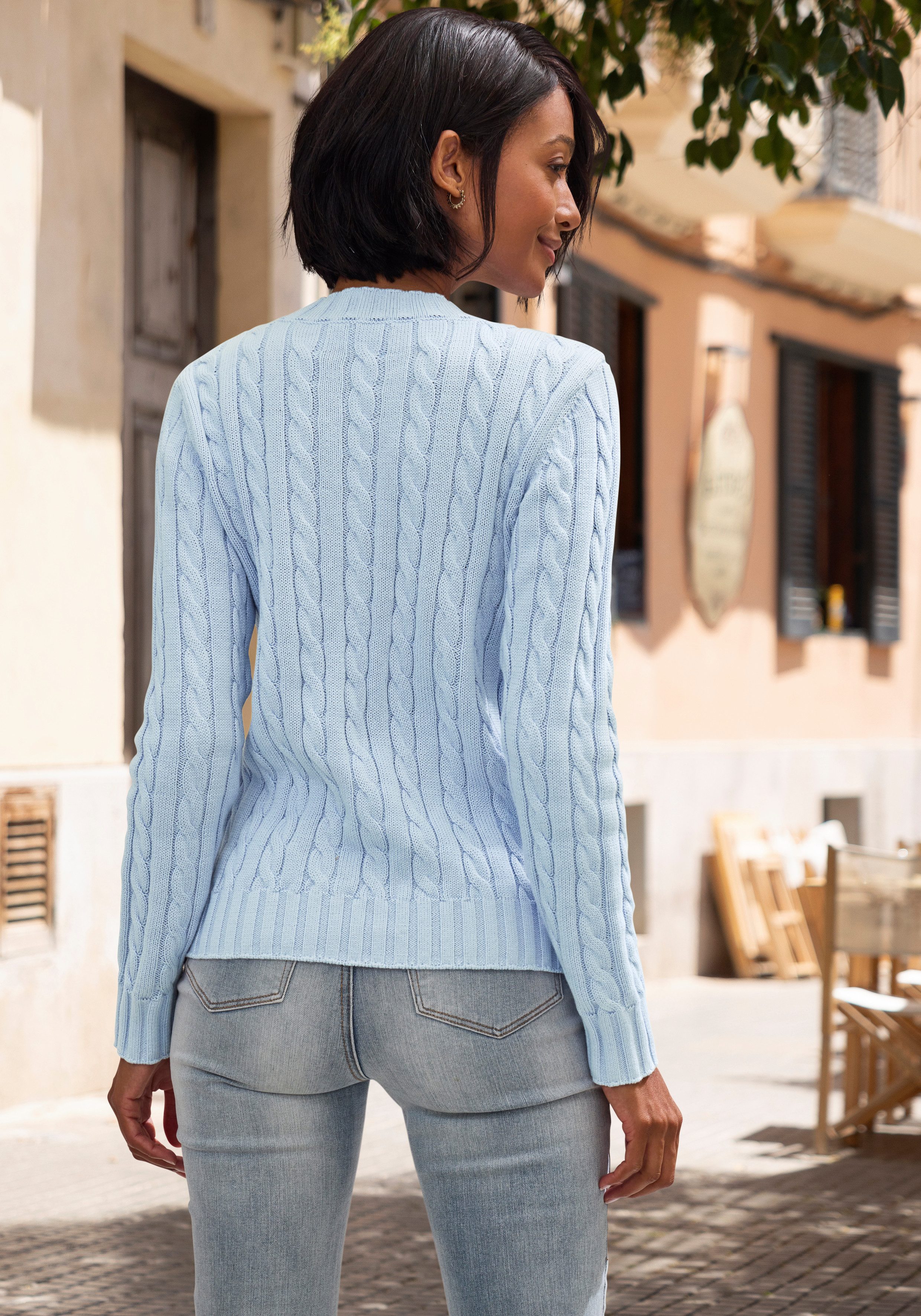LASCANA Rundhalspullover mit Zopfstrickmuster, gemütlicher Strickpullover, klassisch