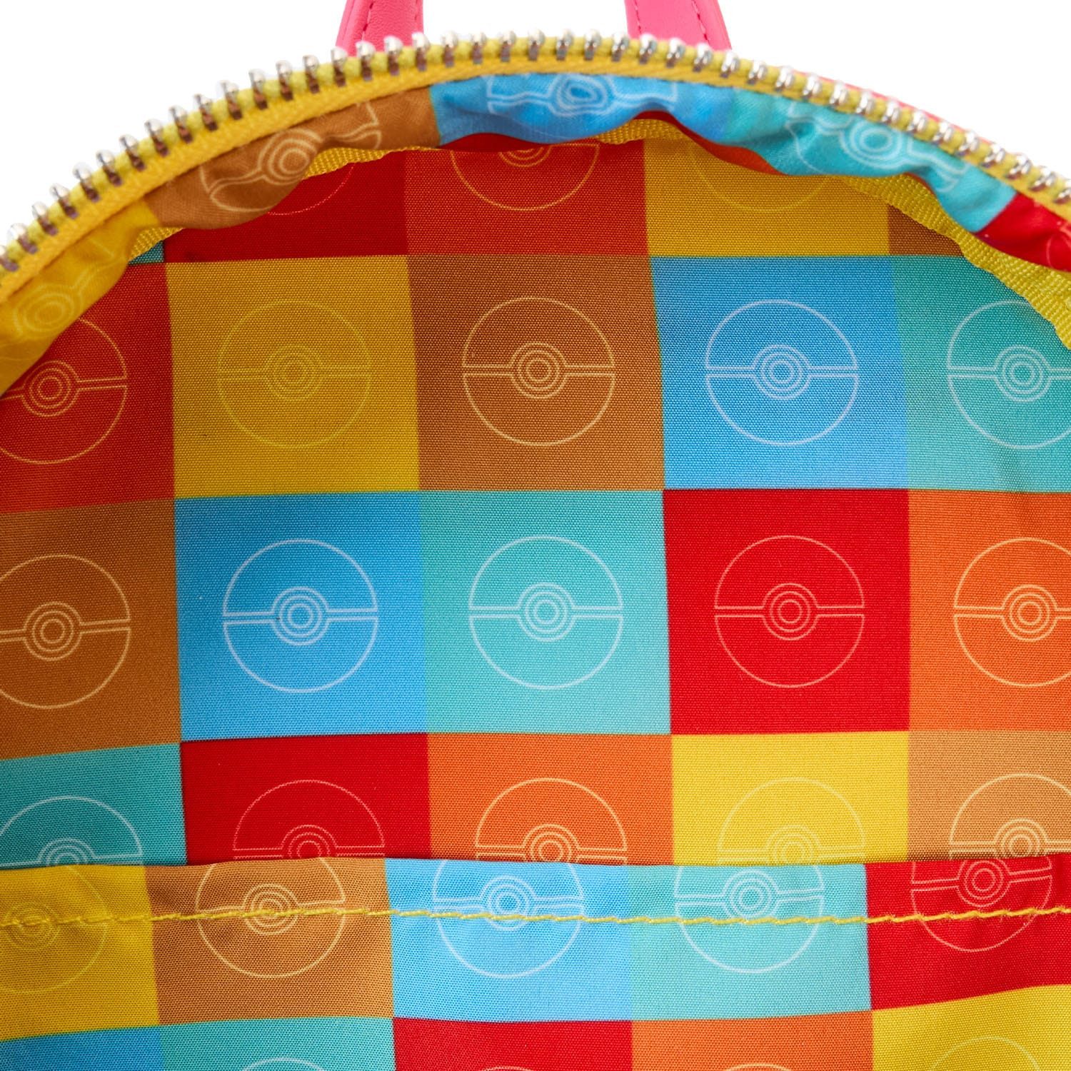 Loungefly Minirucksack Pokemon by Loungefly Mini-Rucksack Holiday Pikachu (1-tlg)