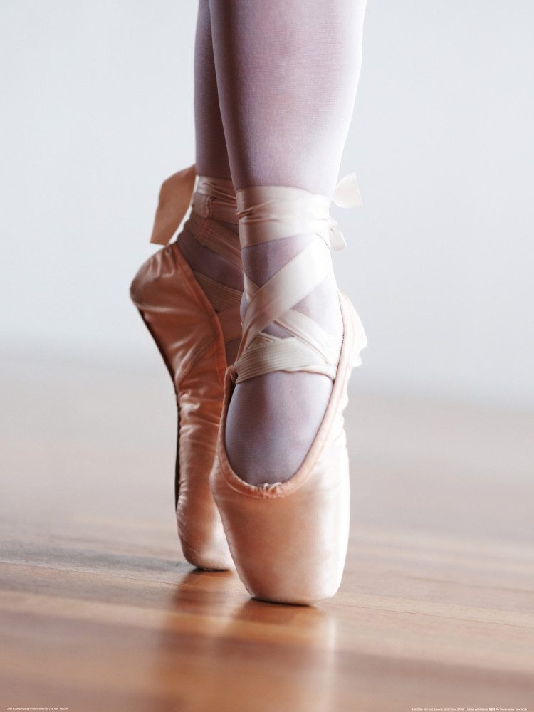 1art1 Poster Ballett Kunstdruck Bild - Spitzenschuhe, RelevÃ© (80 x 60 cm)