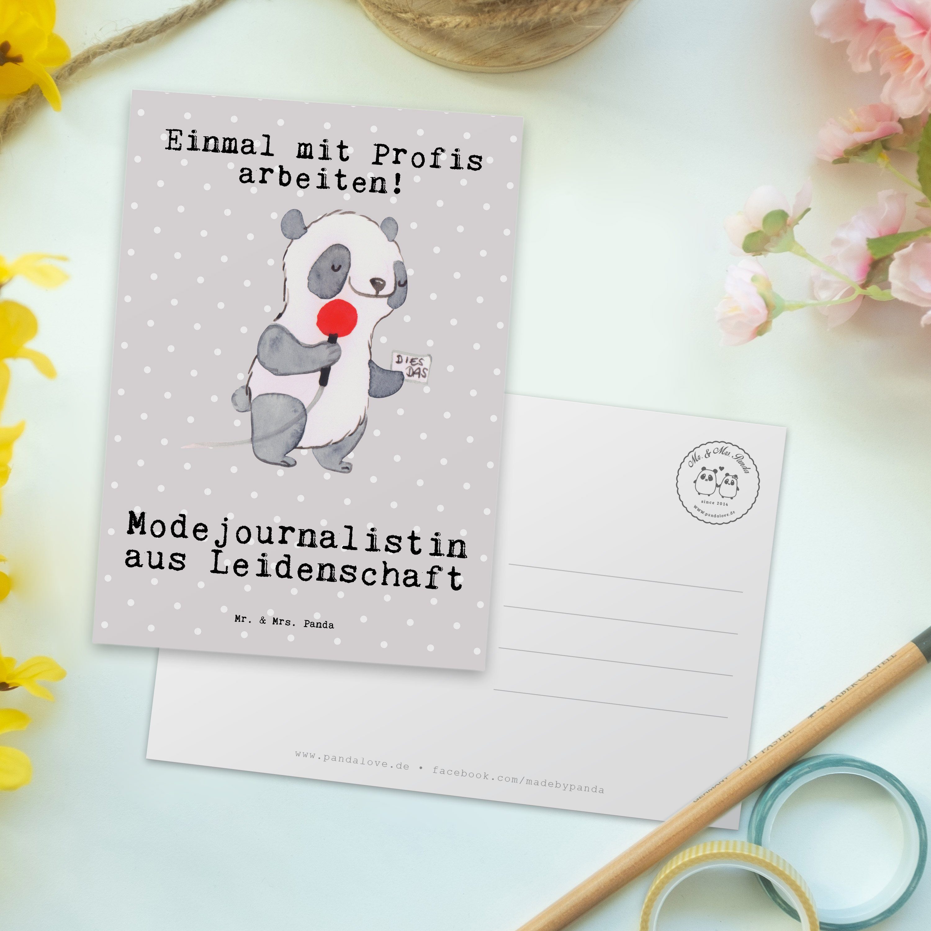 & Geschenk, S - Mr. Postkarte Grau Leidenschaft Panda Karte, Mrs. Modejournalistin - Pastell aus