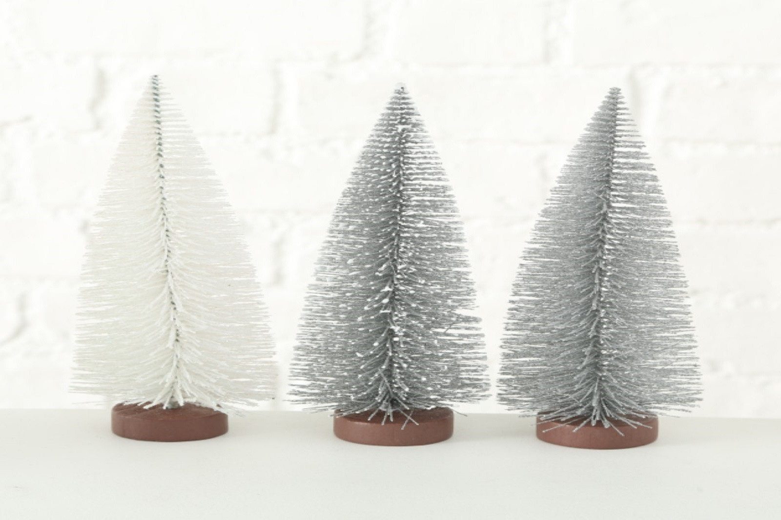 BOLTZE GRUPPE GmbH Dekobaum Dekoaufsteller Tarvo Weihnachtsbaum H 22 cm silber Kunststoff 3er Set