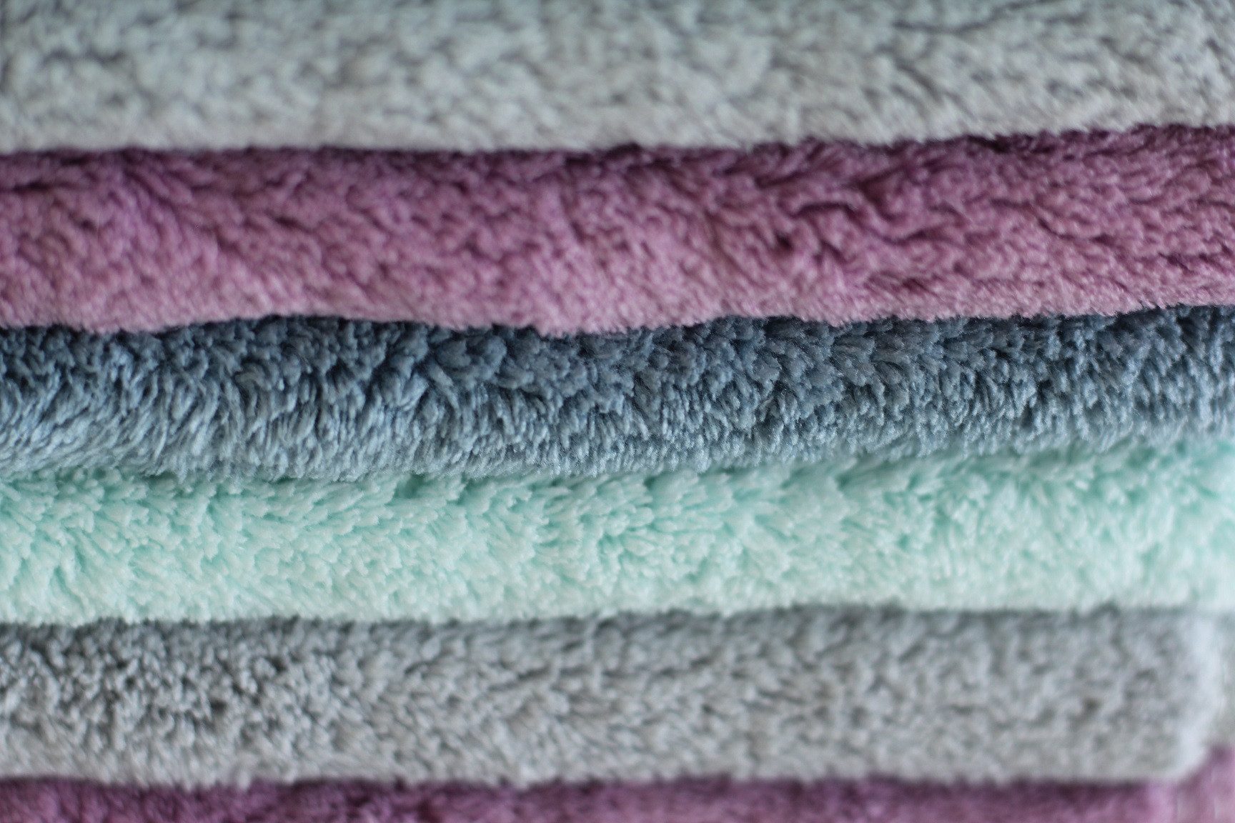 HH-Haushalt Auto 10er Set Microfasertücher 600 GSM, 30 x 40 cm, Farblich sortiert Pflegetuch (Polyester, 30x40 cm, Super-Soft zur Hochglanzreinigung, 10-tlg., Weiche Mikrofaser für streifenfreie Oberflächenreinigung, Sanft, streifenfrei, hochglänzend, langlebig, vielseitig nutzbar)