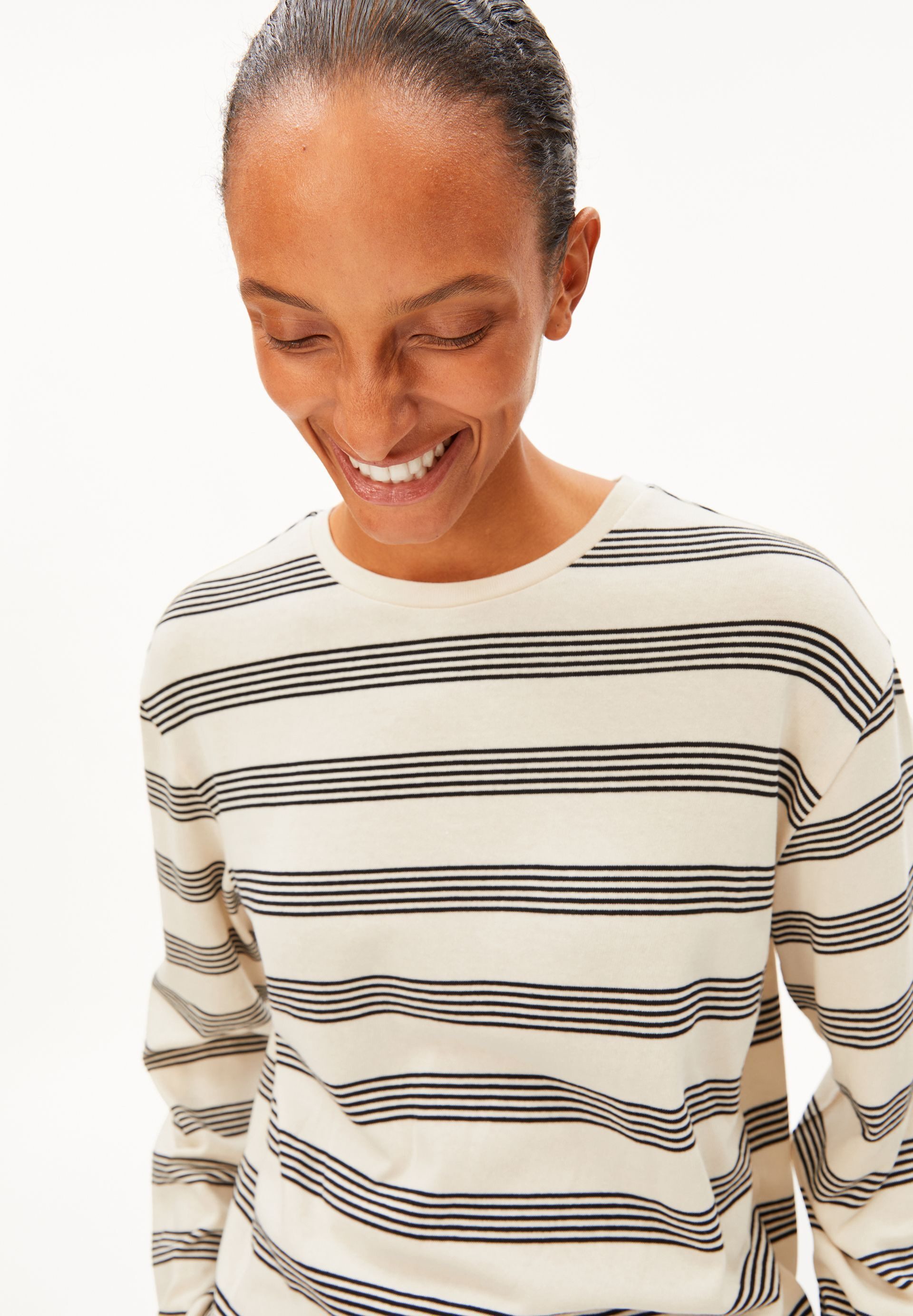 Armedangels Longsleeve MARYNAA FINE STRIPE Loose Fit – Bild 3 von 5