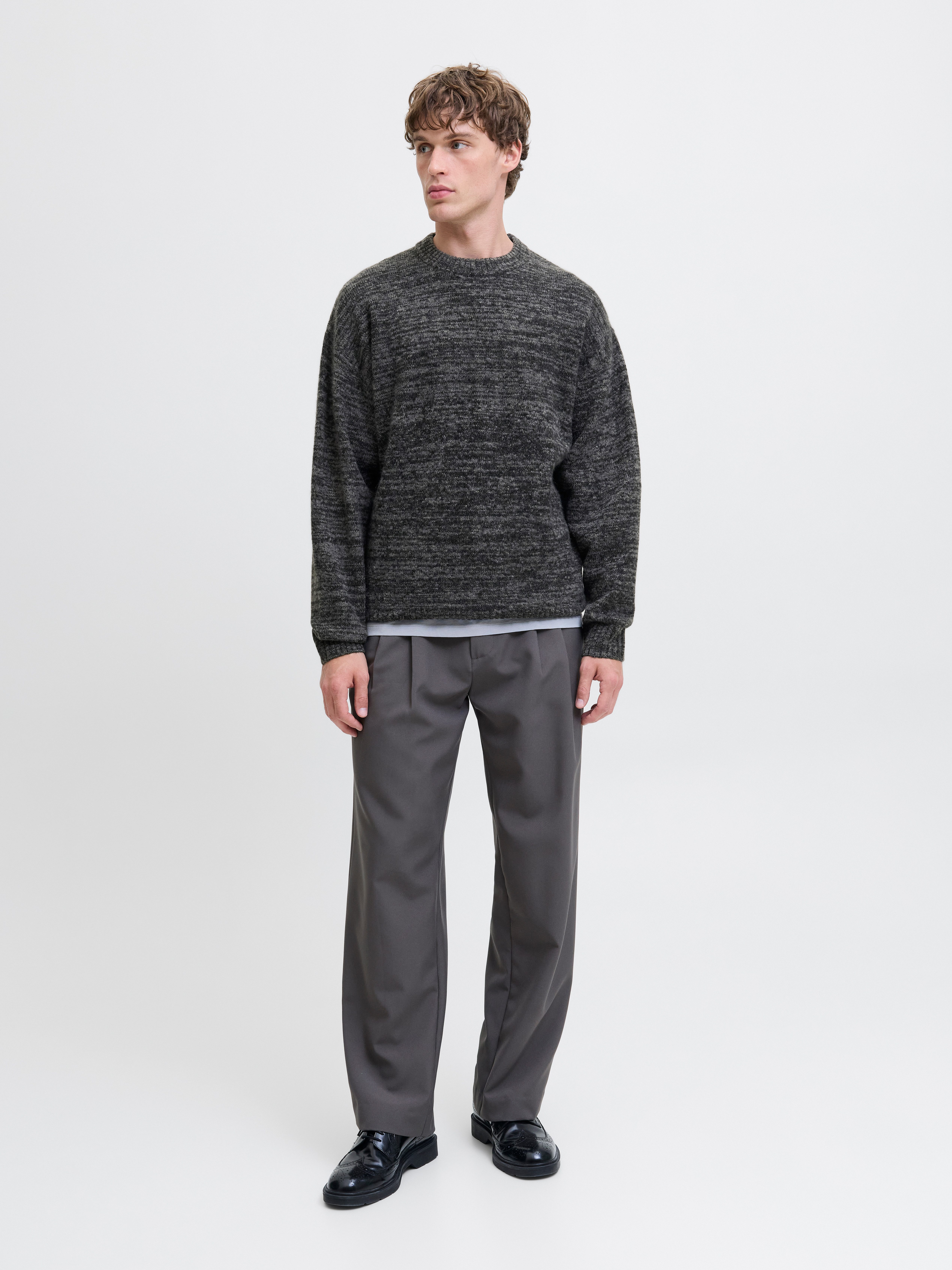 Jack & Jones Rundhalspullover JJESOHO OLLIE KNIT CREW NECK SN Materialmix, relaxed fit