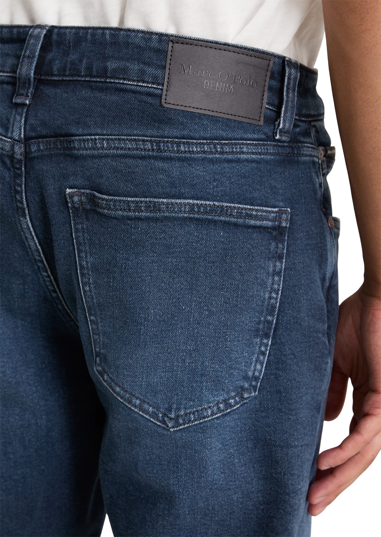 Marc O'Polo DENIM 5-Pocket-Jeans normale Bundhöhe, tapered-fit, used washed – Bild 3 von 5