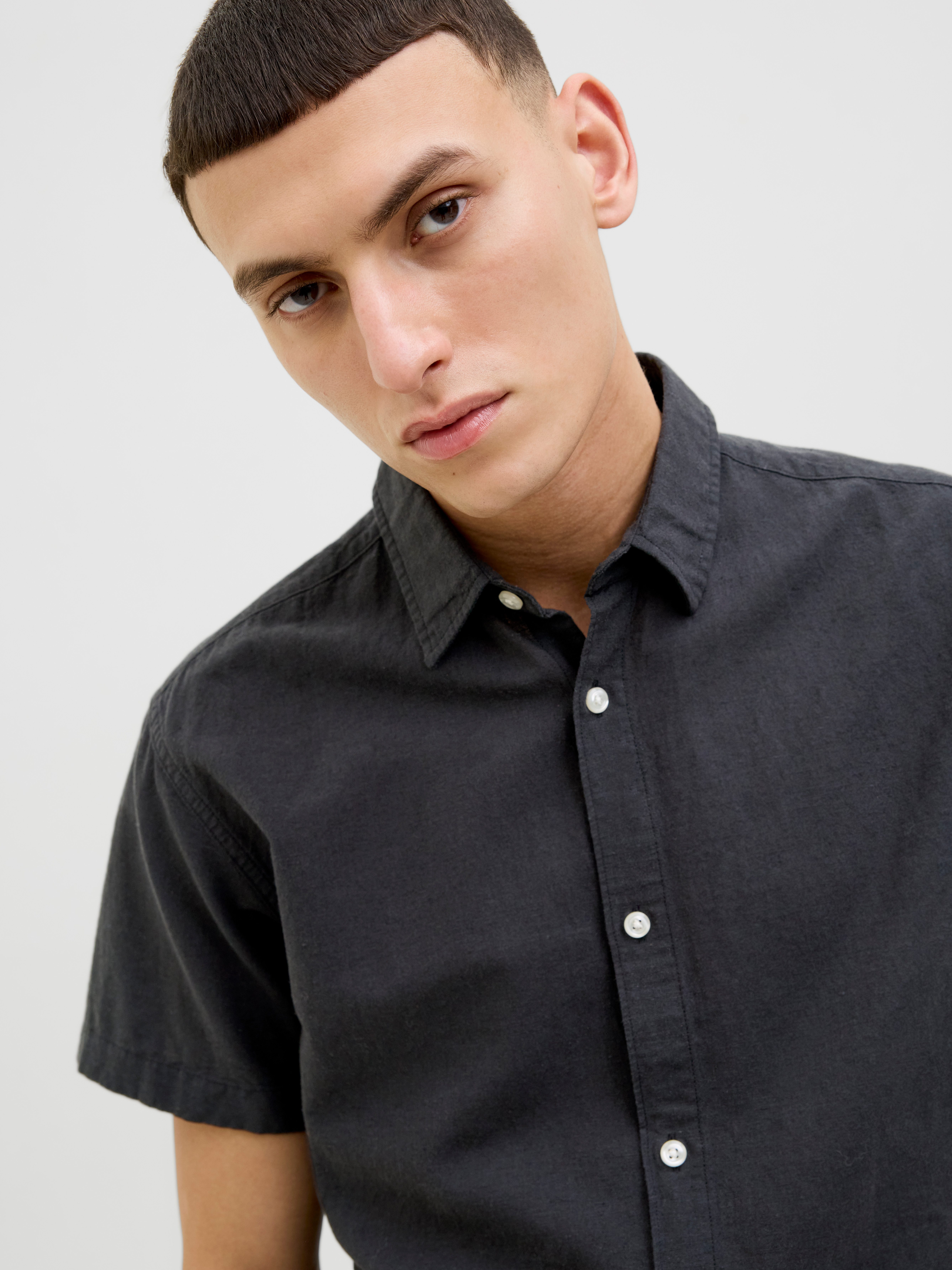 Jack & Jones Kurzarmhemd JJEBREEZE SHIRT SS SN mit Hemdkragen günstig online kaufen