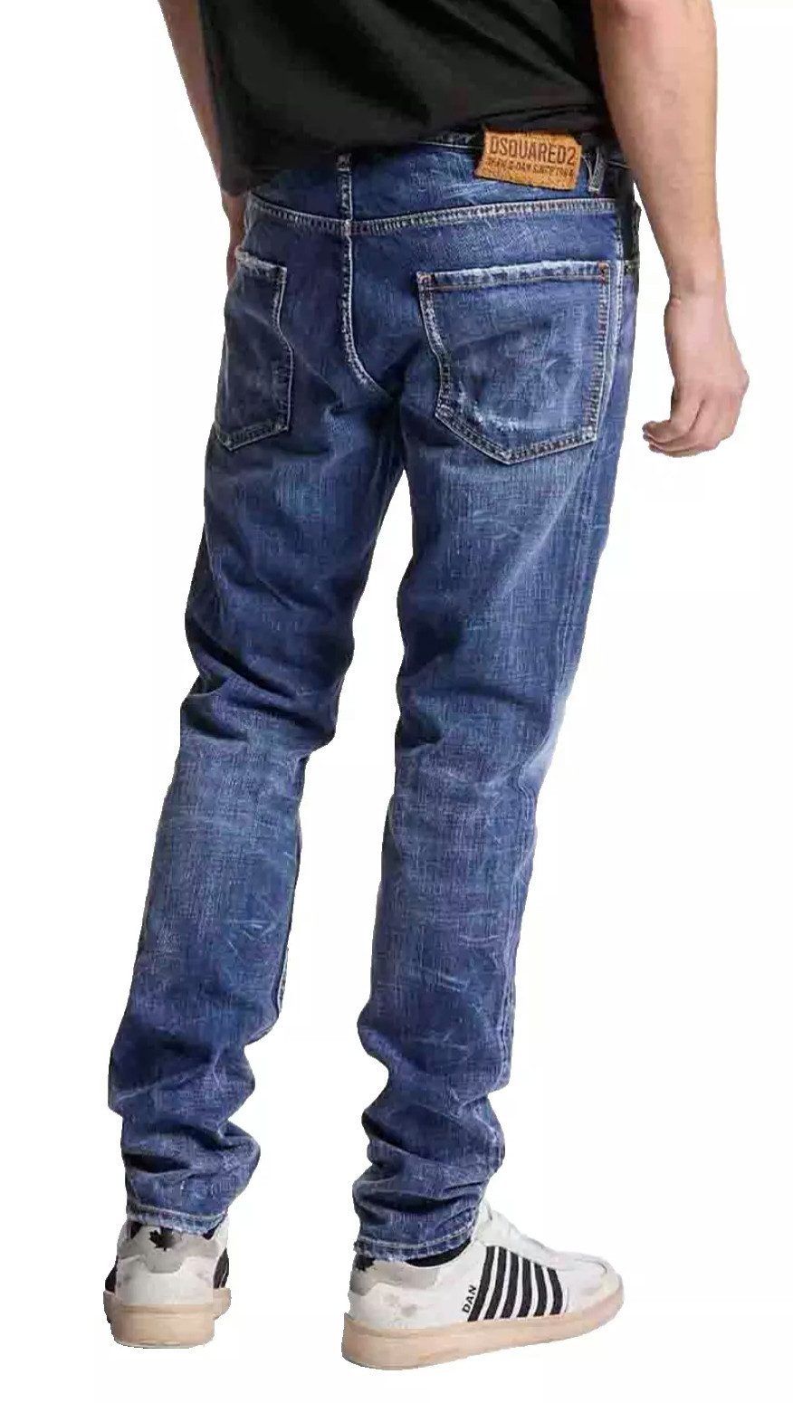 Dsquared2 5-Pocket-Jeans Jeans Cool Guy Tapered Fit Slim cut Gezielt platzierte Abnutzungsspuren für den angesagten Used-Look