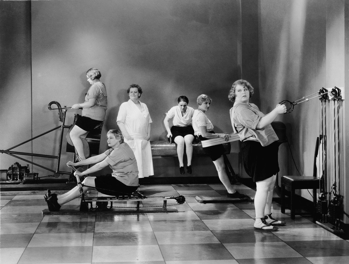Papermoon Fototapete Altes Fittnessstudio