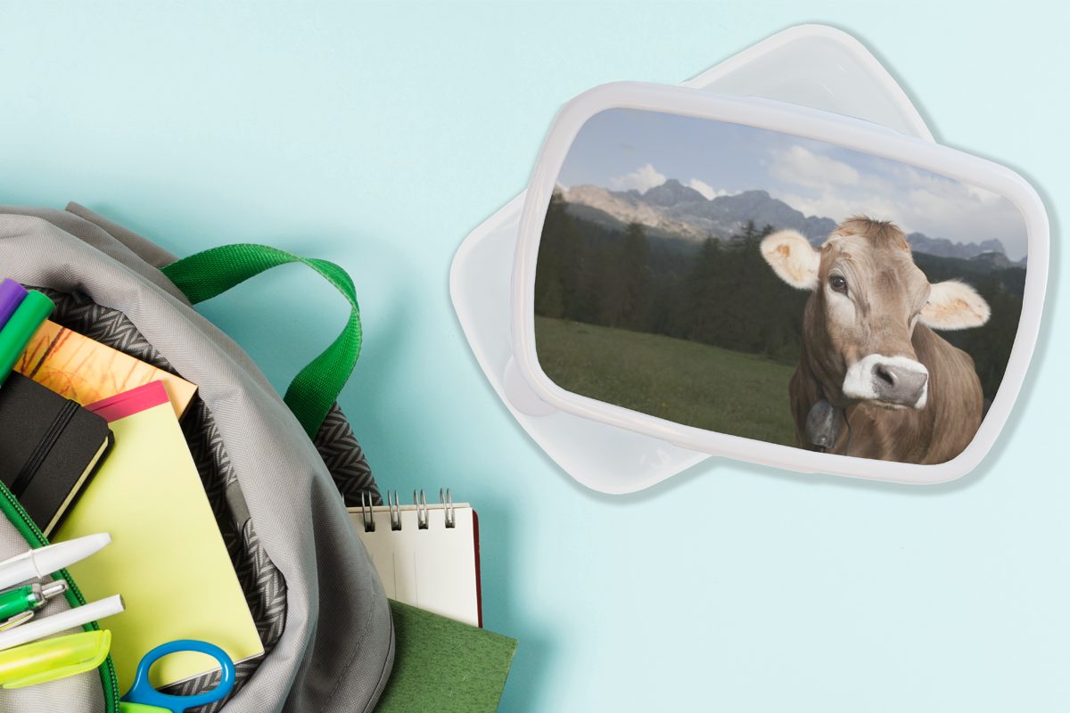 Kunststoff, Kuh Brotbox und für (2-tlg), MuchoWow weiß - Licht Lunchbox und Kinder Erwachsene, für Mädchen Brotdose, - Porträt, Jungs