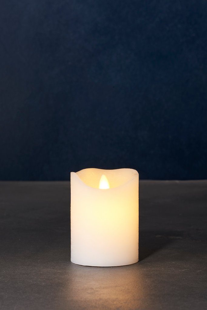 Sirius Home A/S LED-Kerze Sara Exclusive flackernde Flamme 7,5cm Durchmesser weiss, flackernder Docht