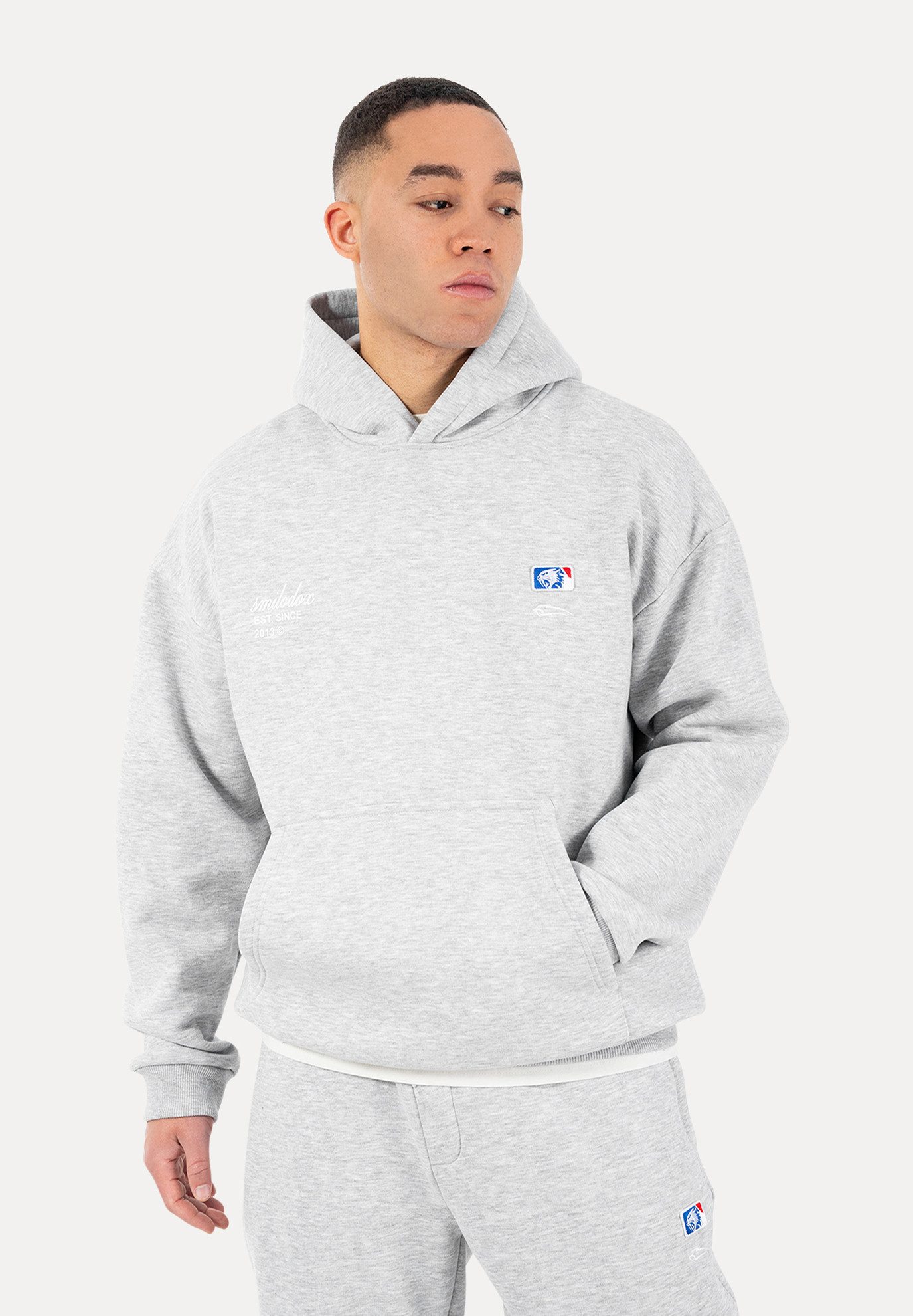 Hoodie Striver, Kapuzenpullover Oversized mit Backprint, Kängurutasche
