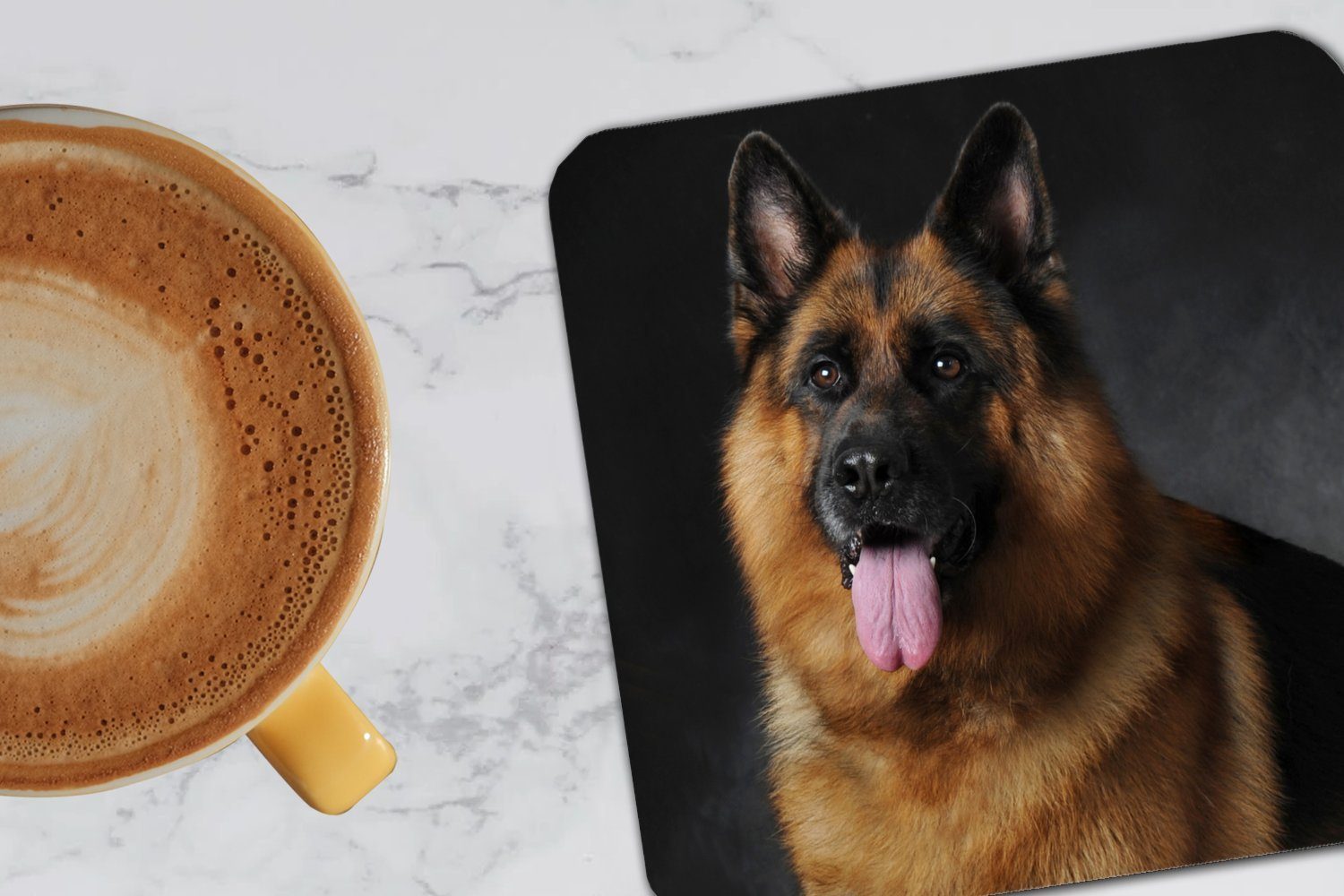 Deutschen für Tasse Glasuntersetzer, Glasuntersetzer mit schwarzem 6-tlg., eines Schäferhundes Gläser, Korkuntersetzer, MuchoWow Tischuntersetzer, Untersetzer, Zubehör Porträt Hintergrund,