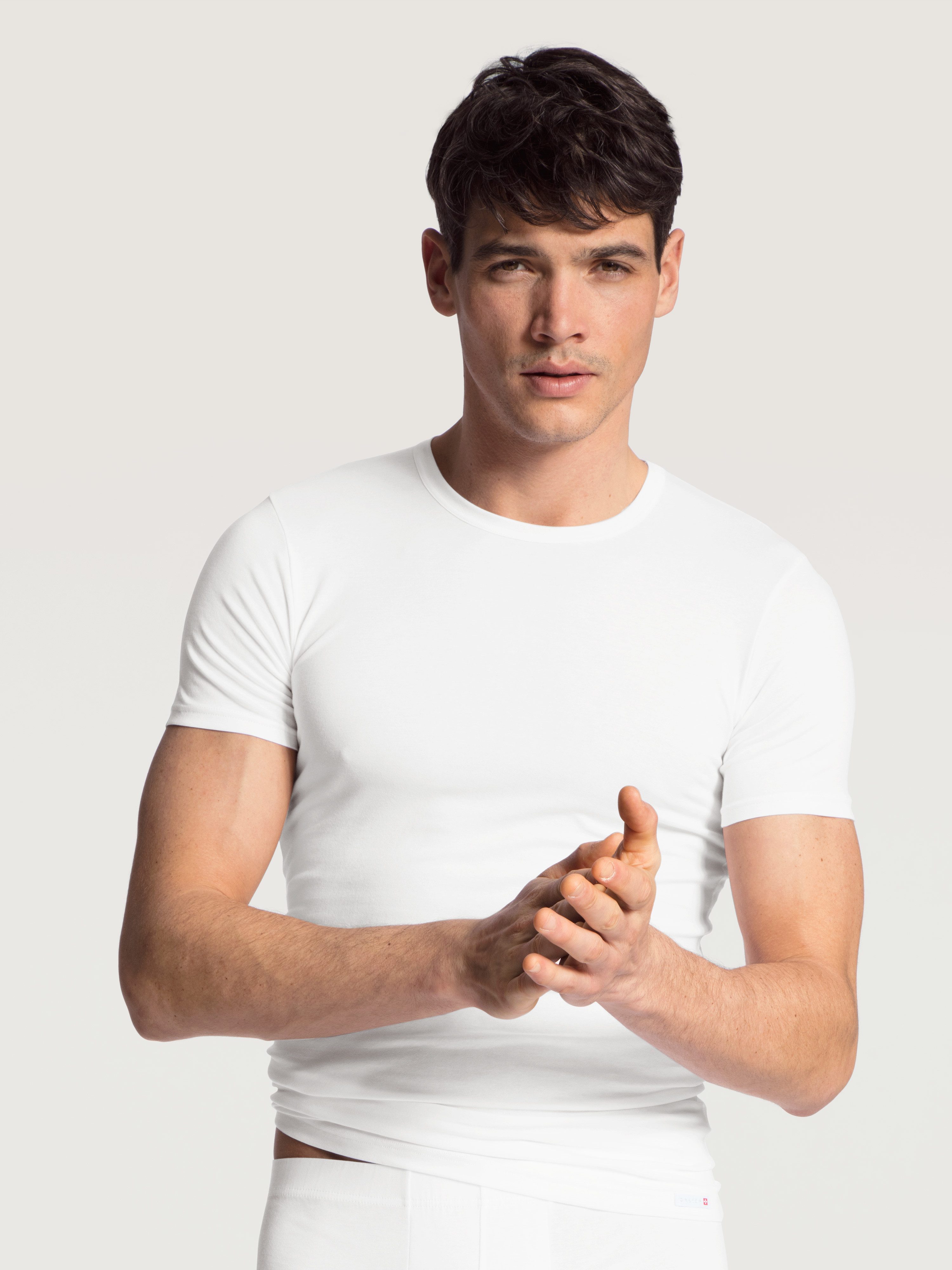 CALIDA Rundhalsshirt Evolution schmale Passform, Kurzarm, weich, Single Jersey, elastisch