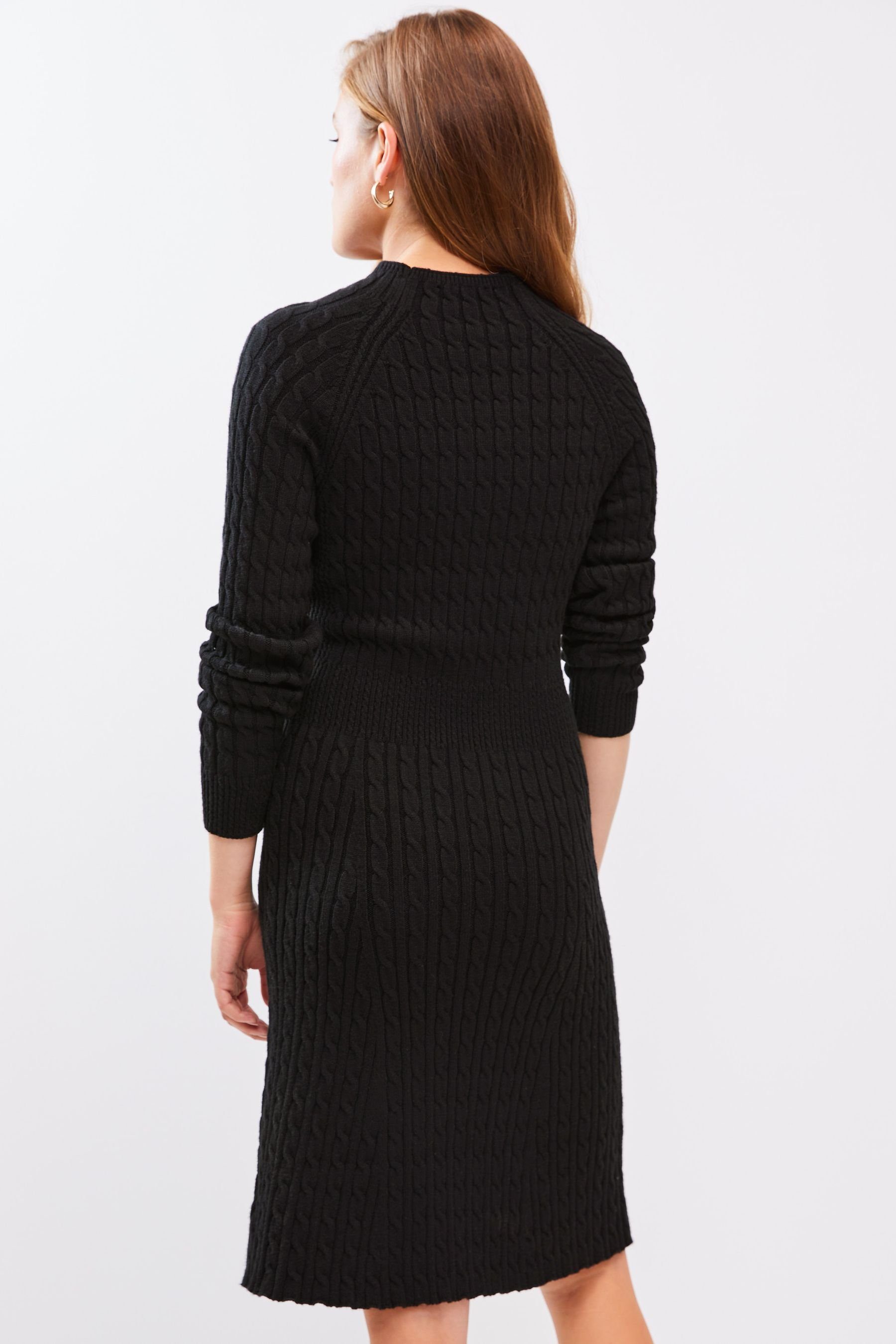 Next Strickkleid (1-tlg) Tailliertes Kleid Zopfstrickdetail mit