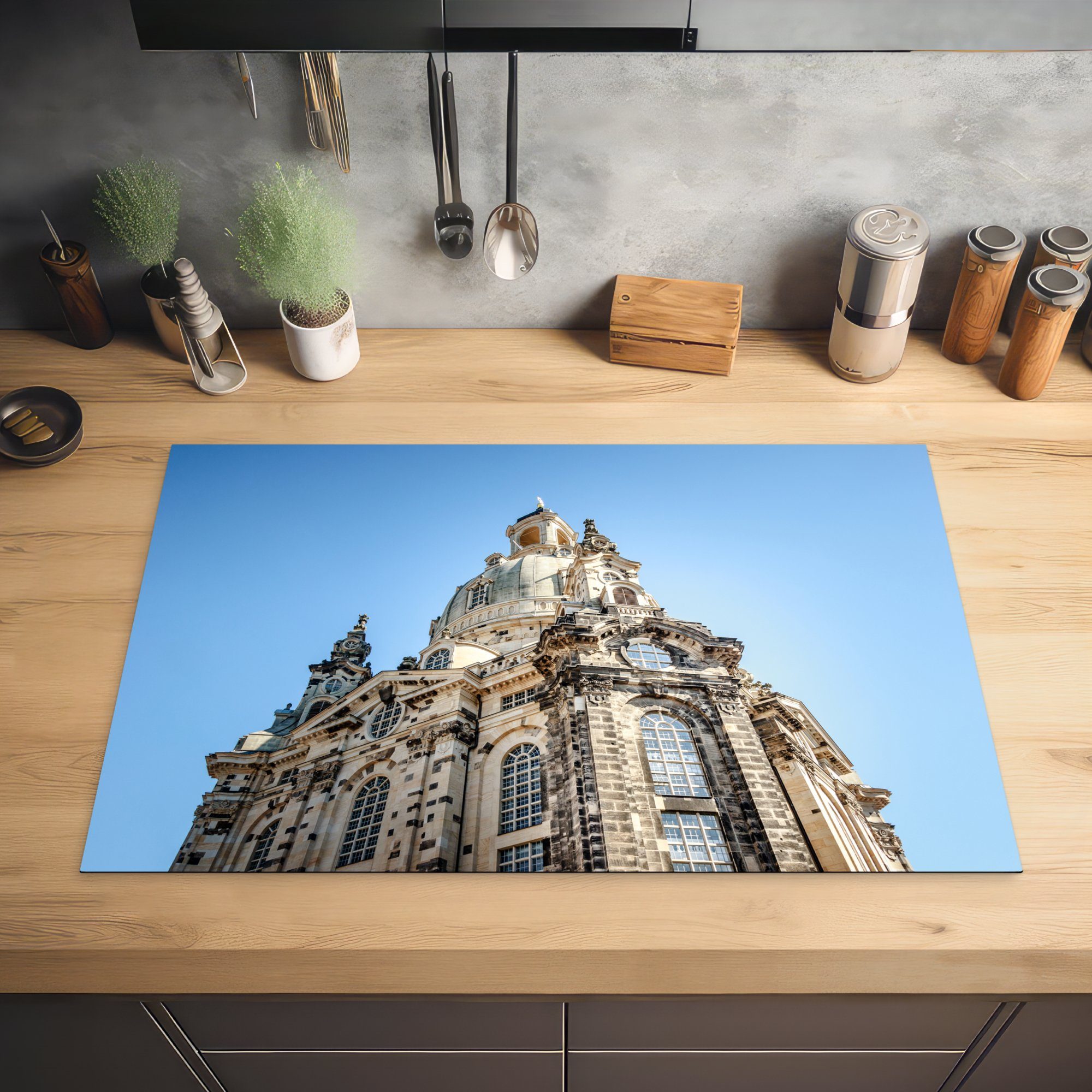 in tlg), Induktionskochfeld cm, Schutz blauem die Herdblende-/Abdeckplatte Hintergrund, für MuchoWow 81x52 mit Frauenkirche Dresden, Ceranfeldabdeckung Vinyl, (1 küche, Deutschland,