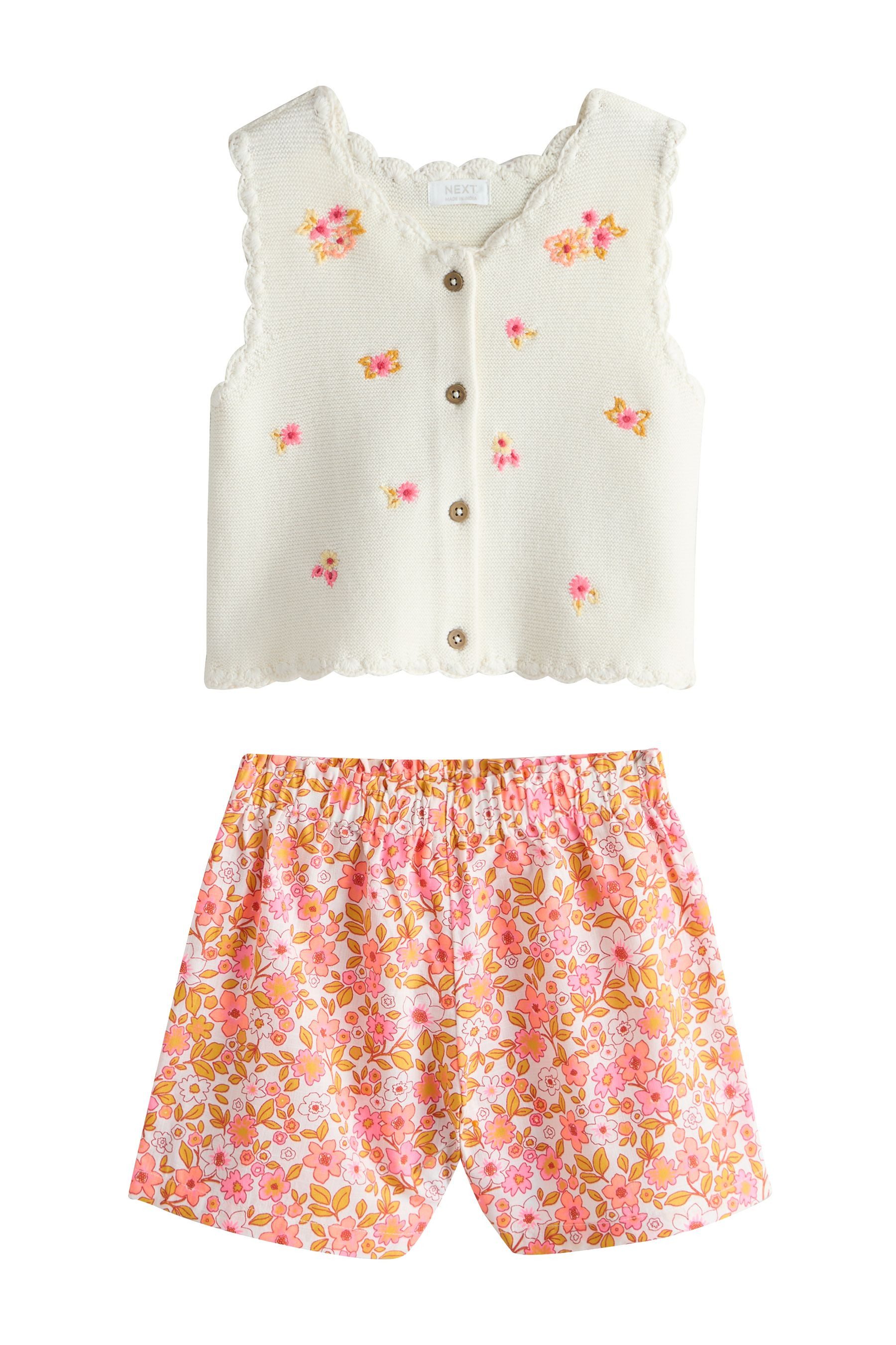 Next Top & Hose Strickweste mit Blumenmuster und Shorts im Set (2-tlg)