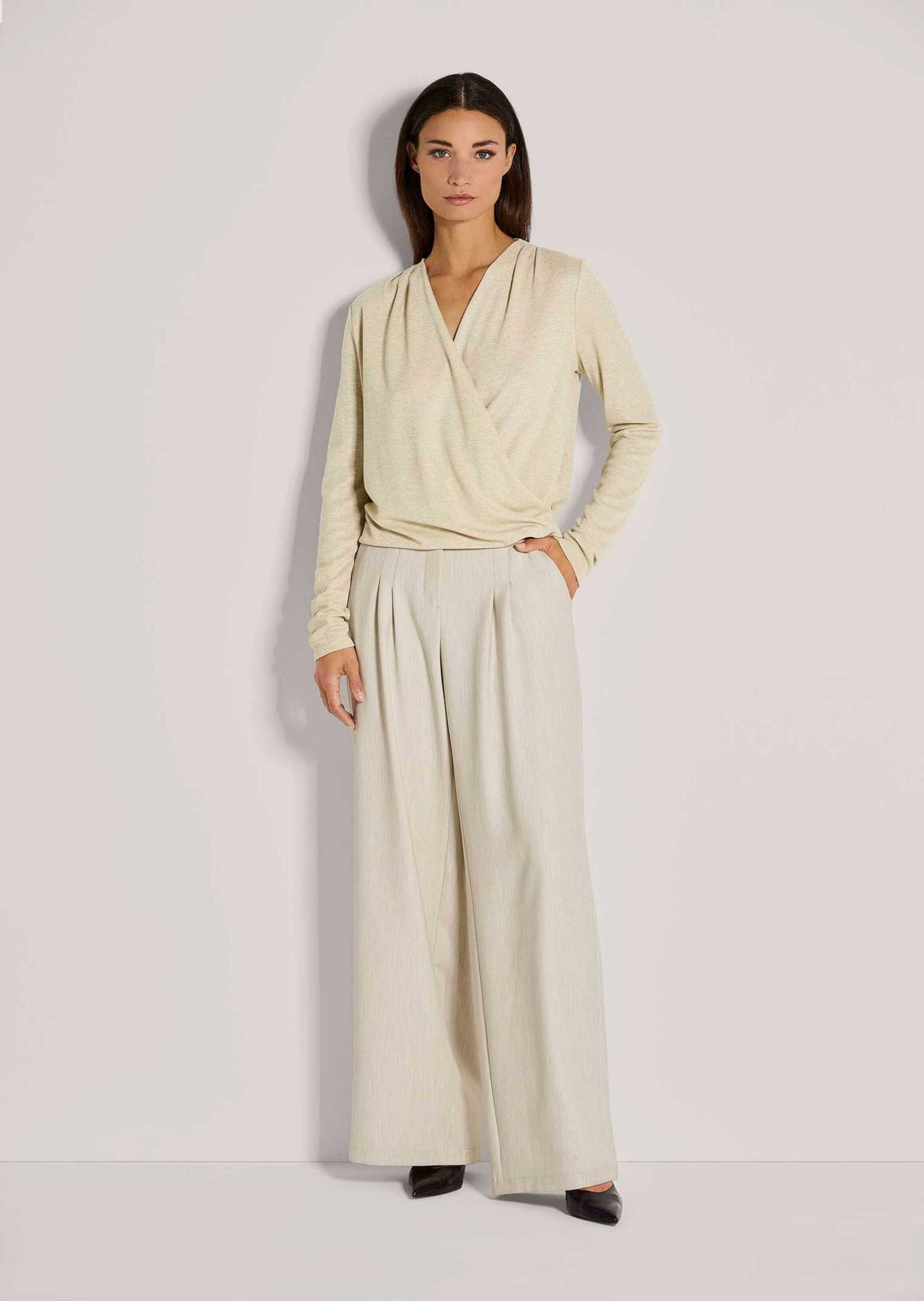 MADELEINE Langarmshirt Glamouröses Oberteil mit Wickel-Design Viskoseshirt günstig online kaufen