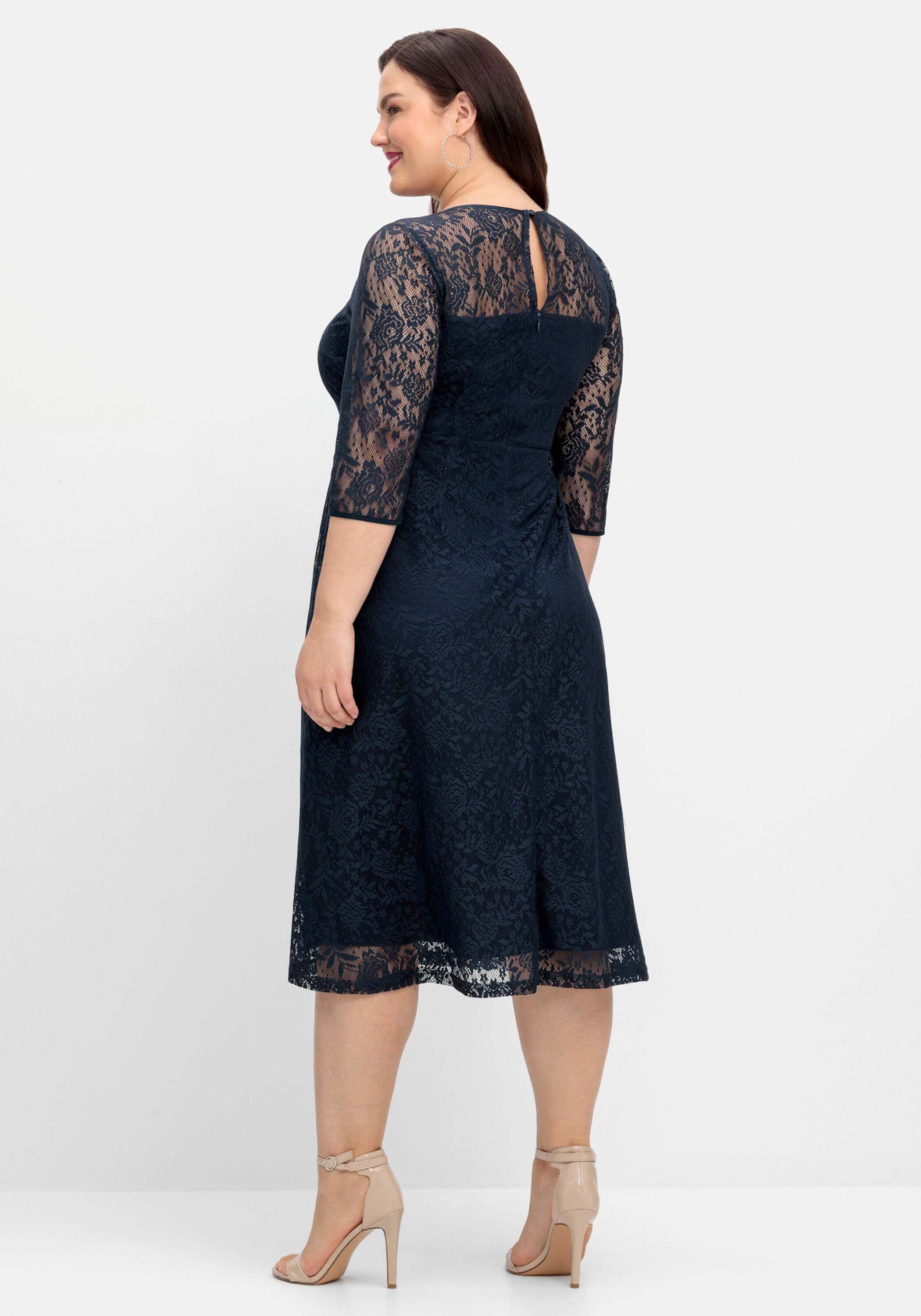 Sheego Etuikleid Cocktailkleid 3/4-Arm aus floraler Spitze, blickdicht gefüttert