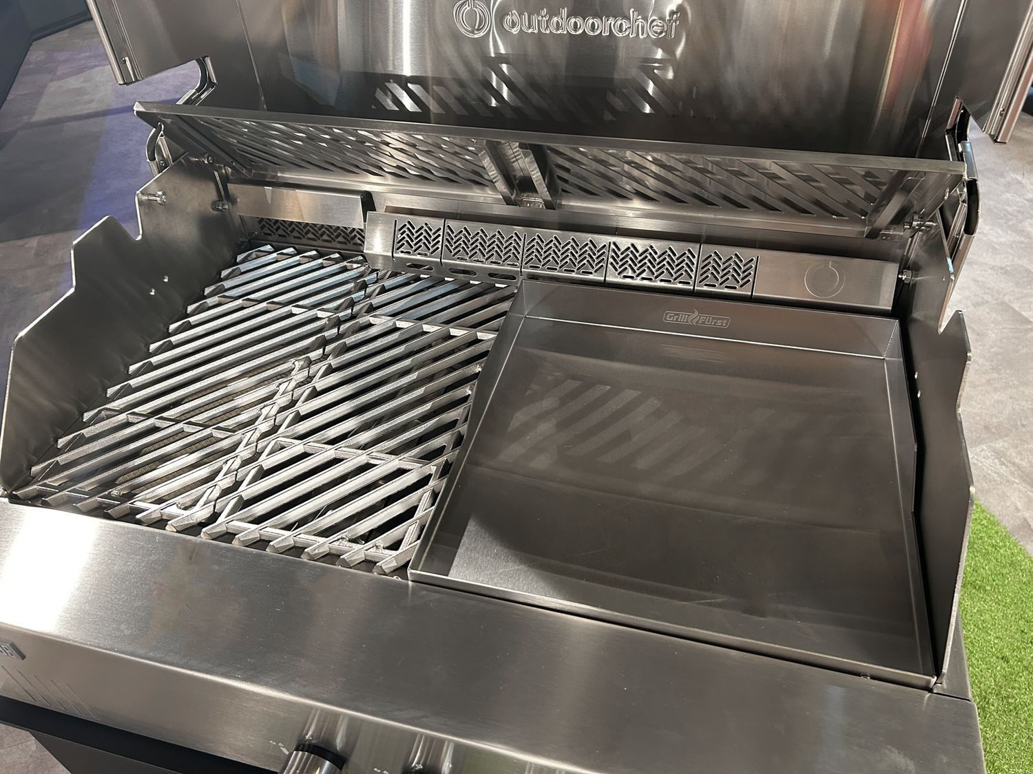 Grillfürst Grillplatte Grillfürst Edelstahl Plancha 43,5 x 39 cm für HEAT-X / QUBE