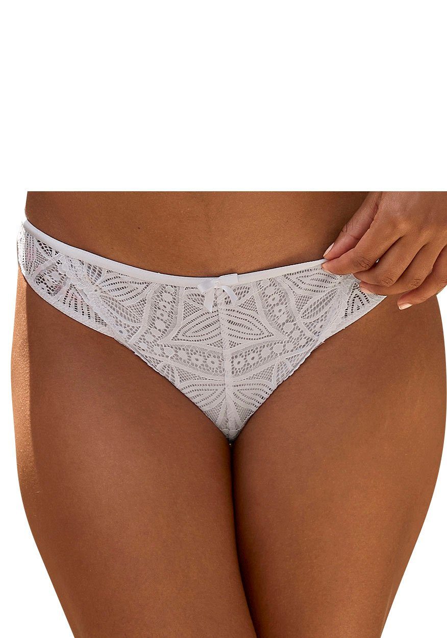 Vivance Tanga aus feiner, floraler Spitze