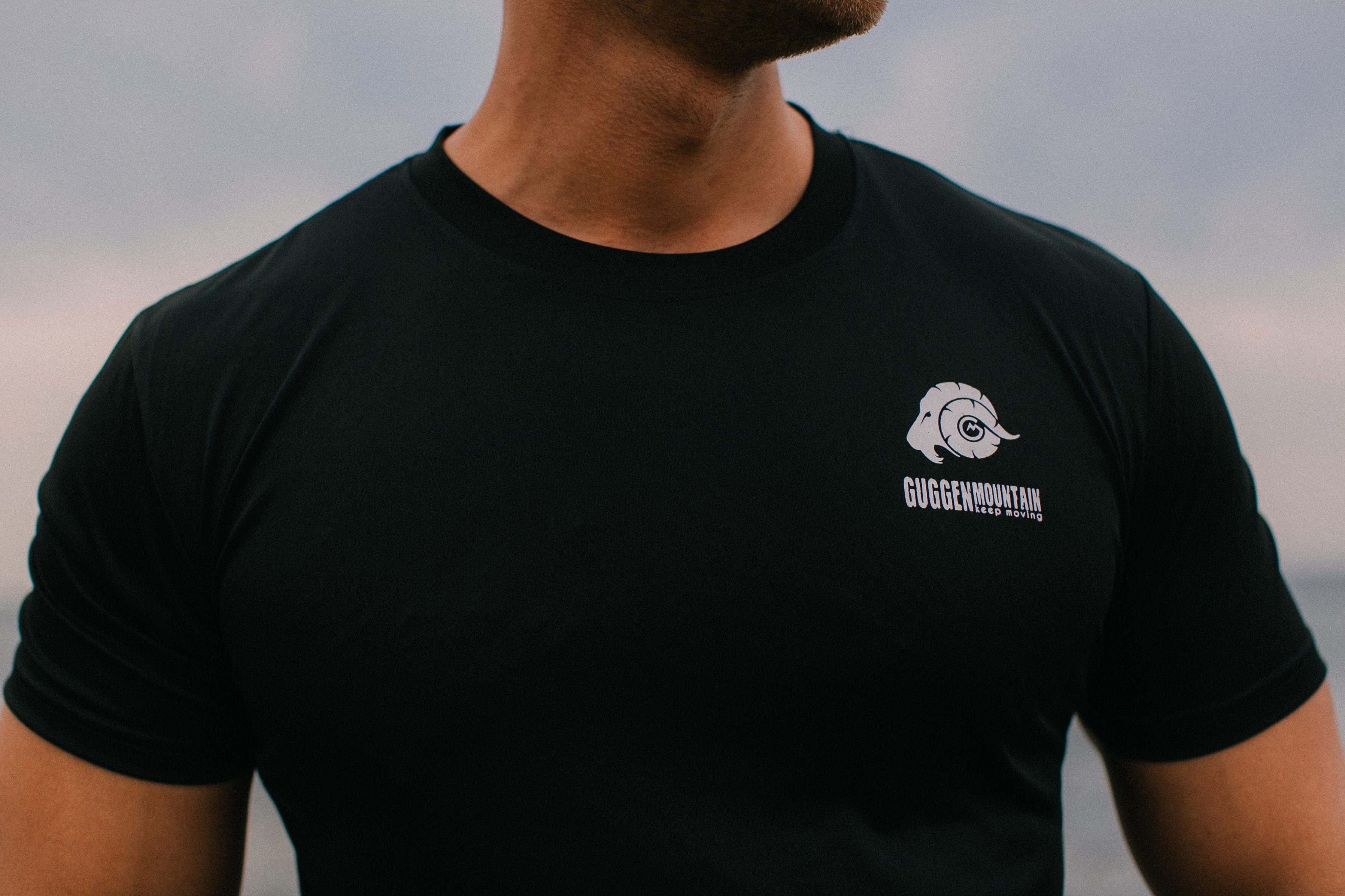 GUGGEN Mountain Funktionsshirt Funktionsshirt Herren Sportshirt günstig online kaufen