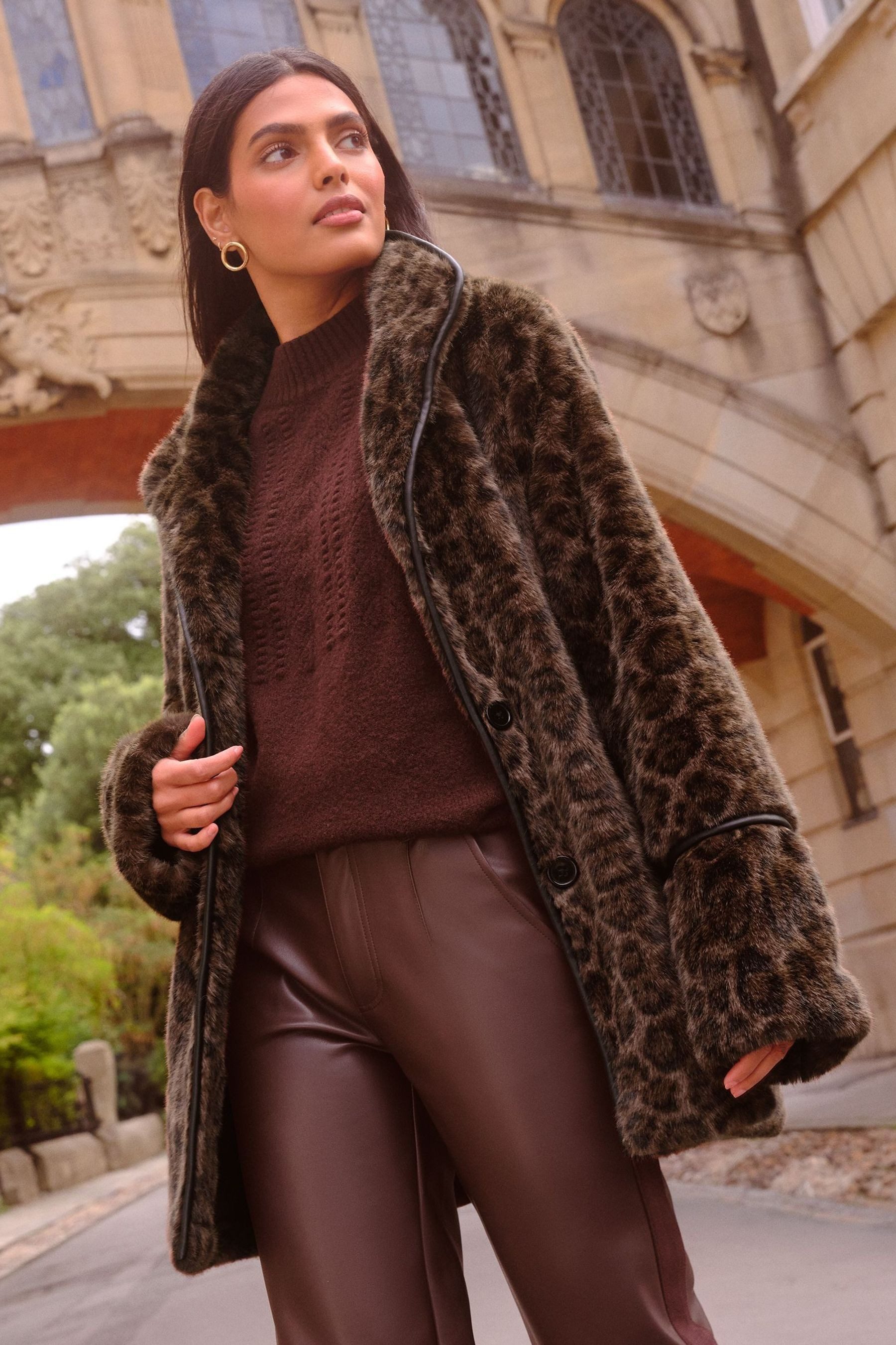Love & Roses Kurzmantel Love & Roses Kunstfellmantel mit Muster, Regular (1-tlg)