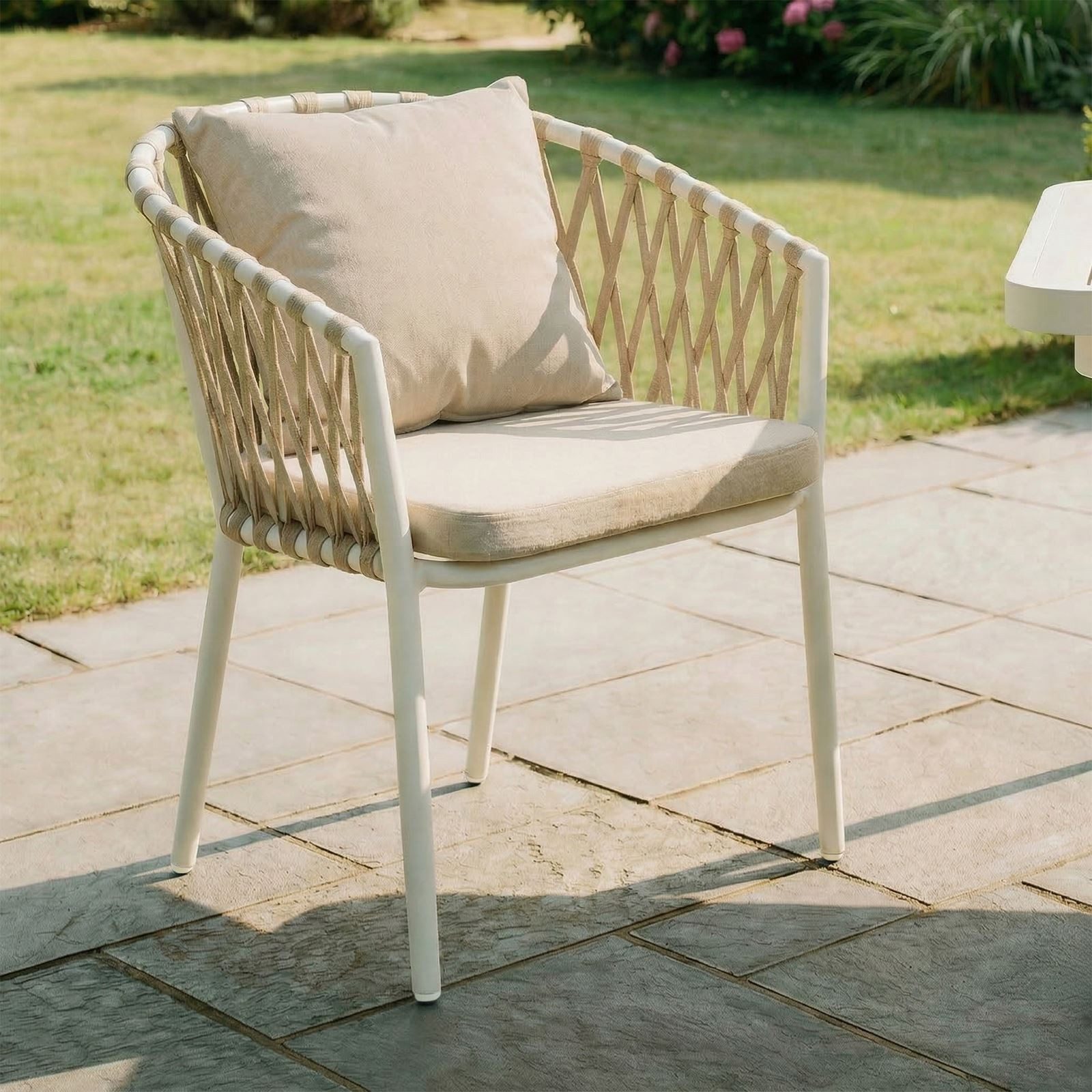 IDIMEX Gartenstuhl SUNNY (6 St), Moderne Outdoor Stühle stapelbar inkl. Auflagen, 6 Personen Weiß/Beige