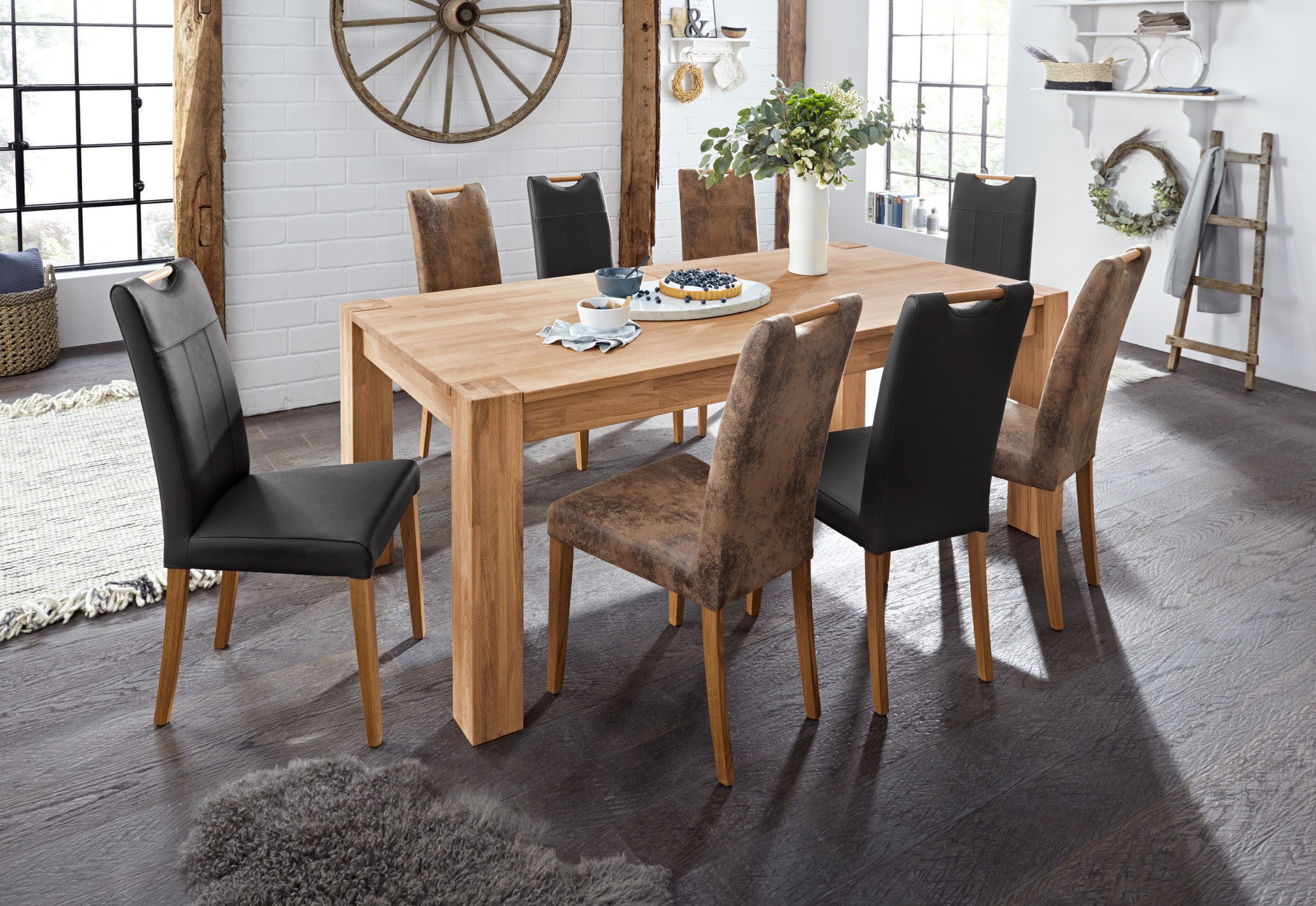 Home affaire Esszimmerstuhl Roberta Polsterstuhl, Gestell Eiche massiv (Set, 2 St), Bezug aus strapazierfähiger Microfaser