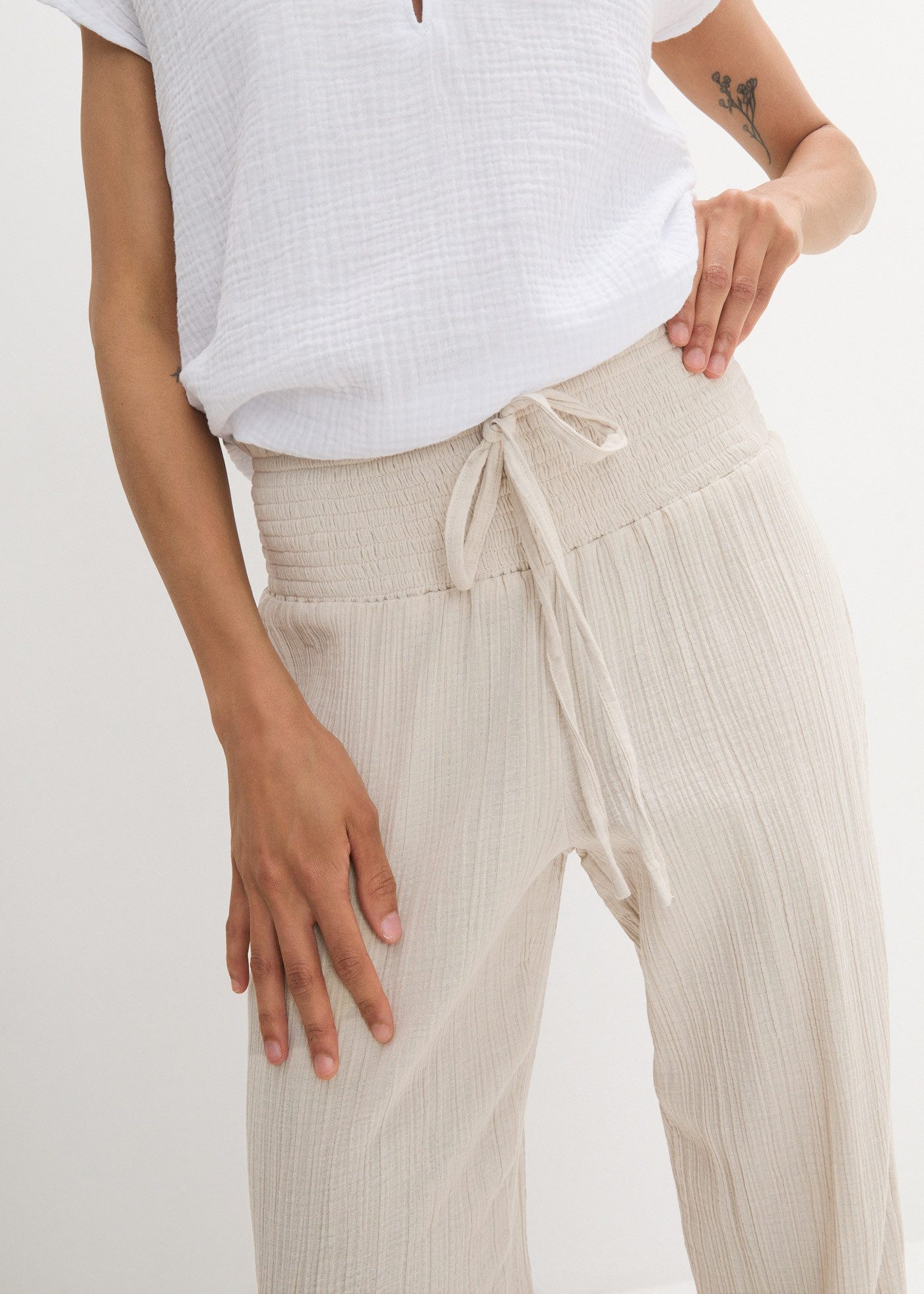 bonprix Haremshose aus Musselin, aus Baumwolle, lockere Passform, mit Smockbund